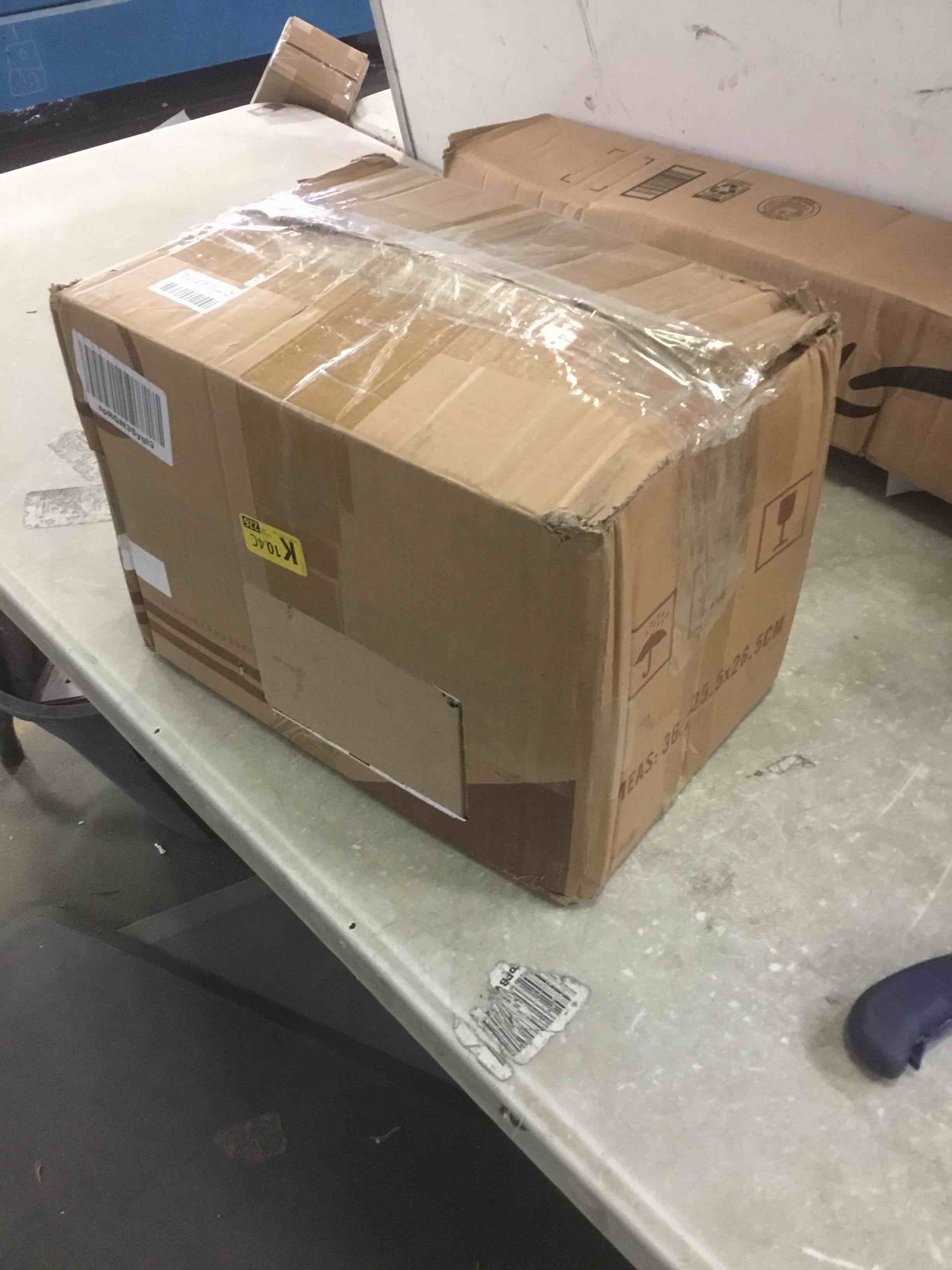 https://s3.amazonaws.com/lotting-images-prod/bidfta/RED6005448_1708099225635.jpeg