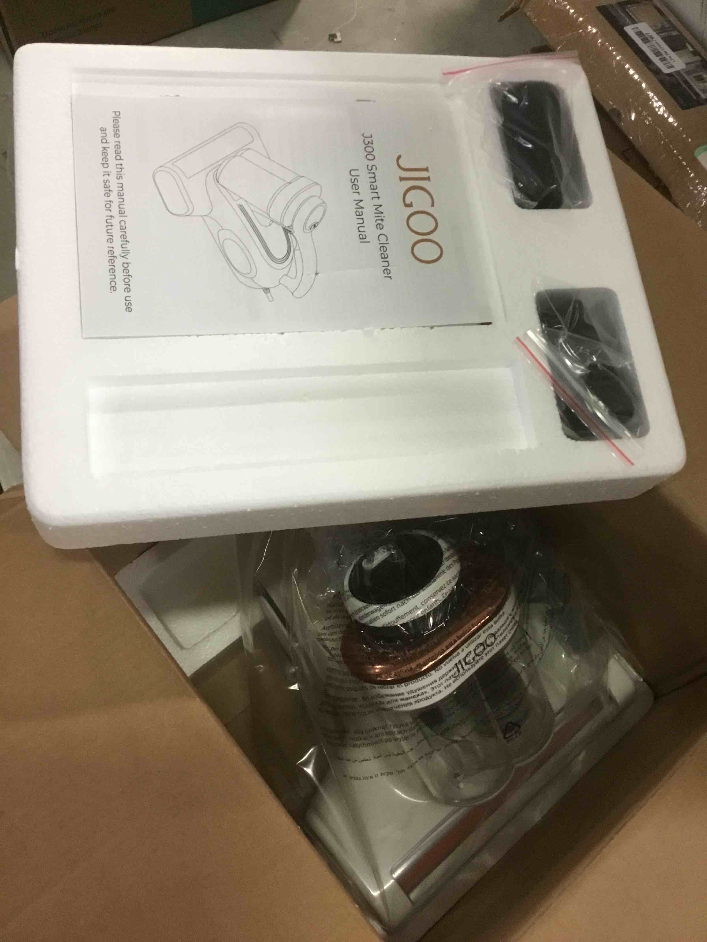 https://s3.amazonaws.com/lotting-images-prod/bidfta/RED6005503_1708109851751.jpeg