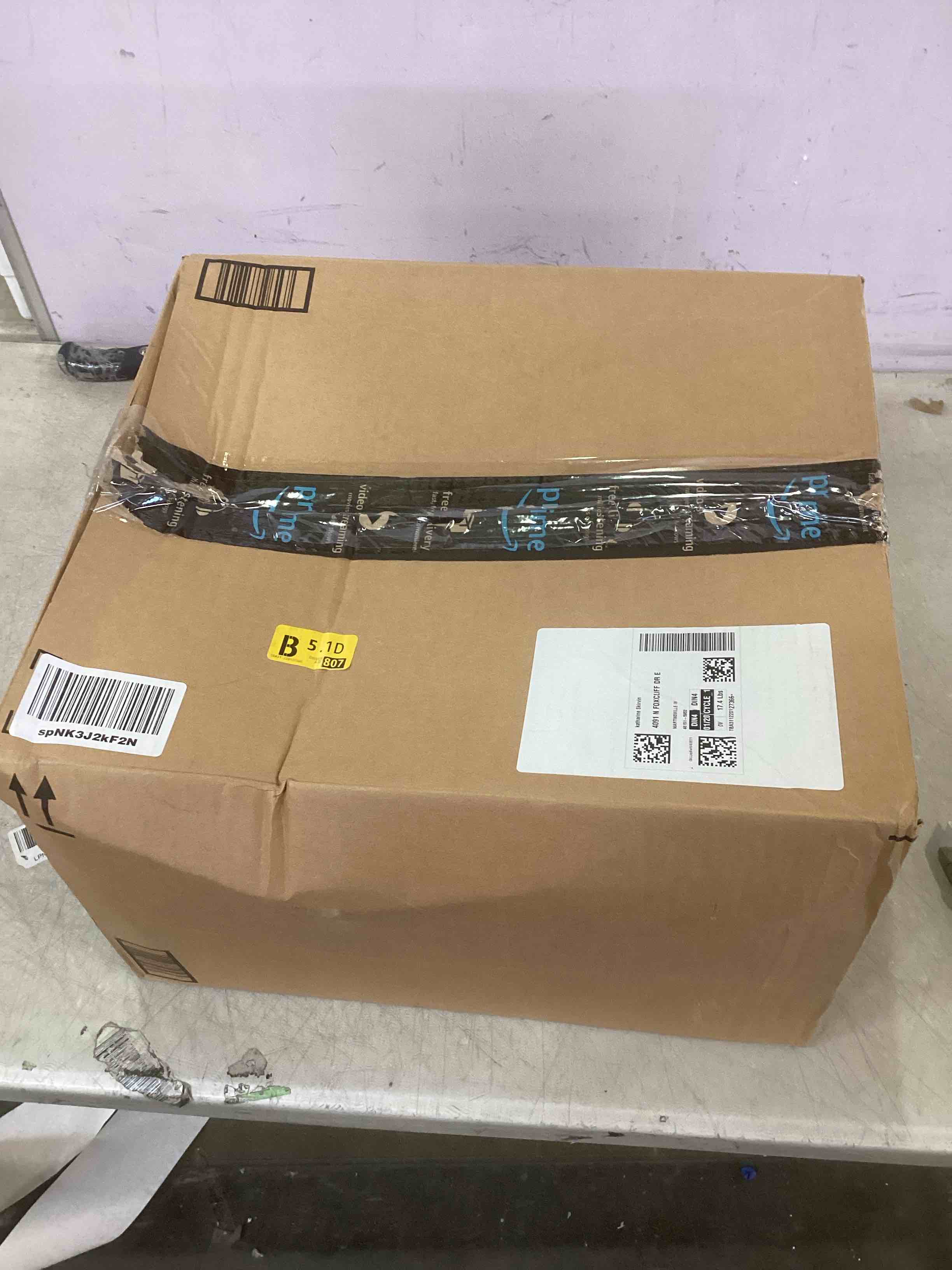 https://s3.amazonaws.com/lotting-images-prod/bidfta/RED6005627_1708534505120.jpeg