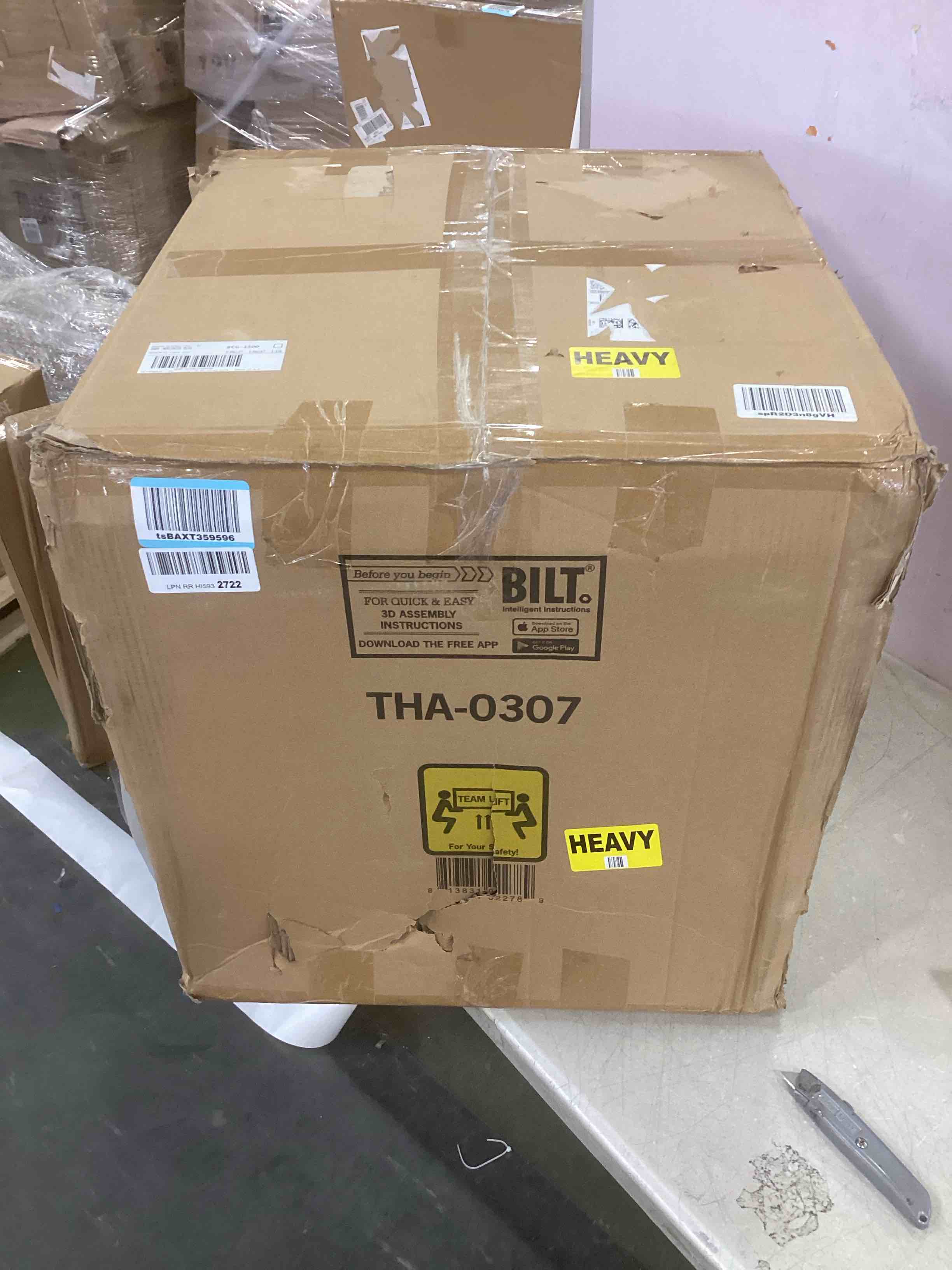 https://s3.amazonaws.com/lotting-images-prod/bidfta/RED6005712_1708547623828.jpeg