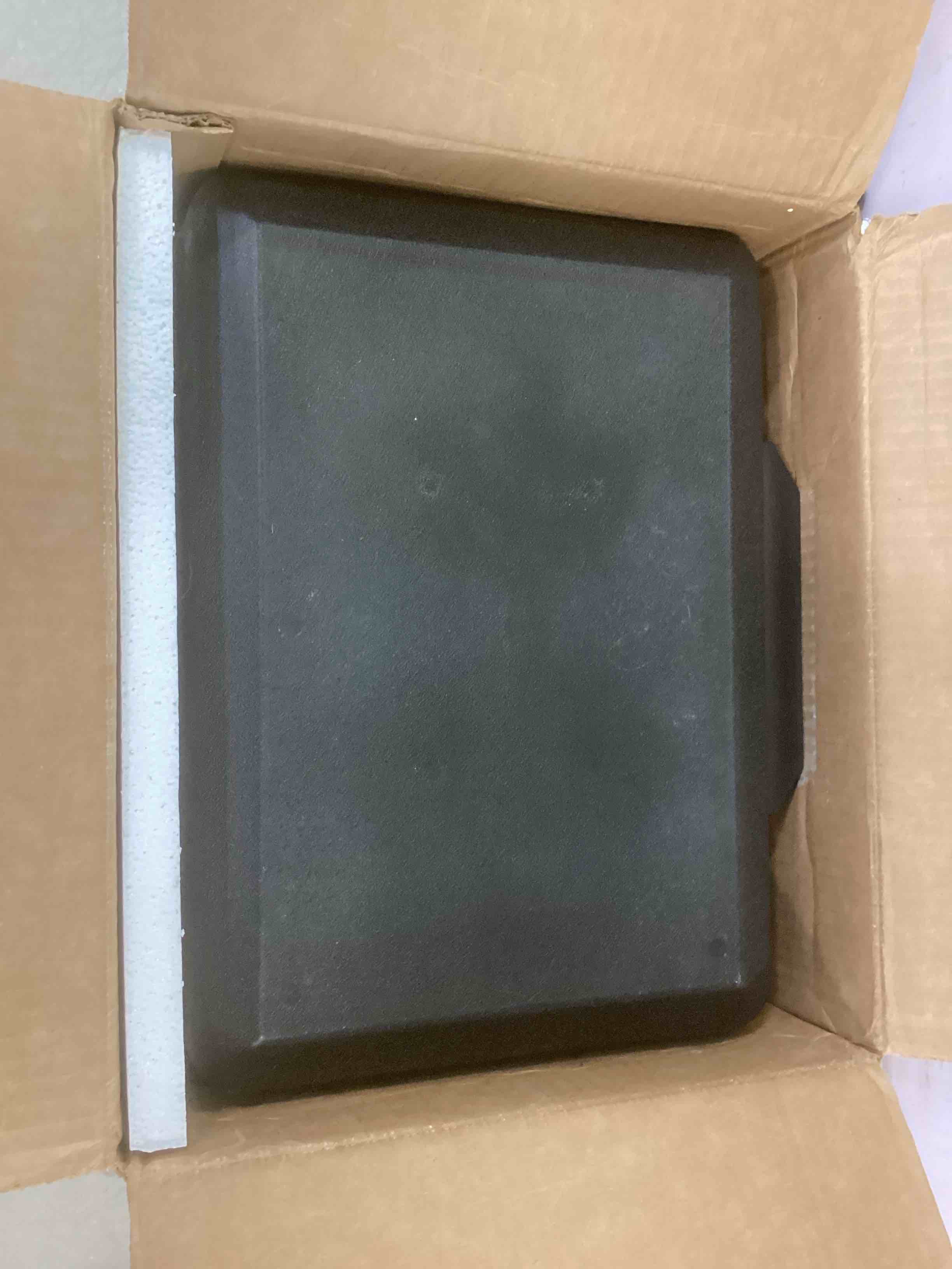 https://s3.amazonaws.com/lotting-images-prod/bidfta/RED6005720_1708548355660.jpeg