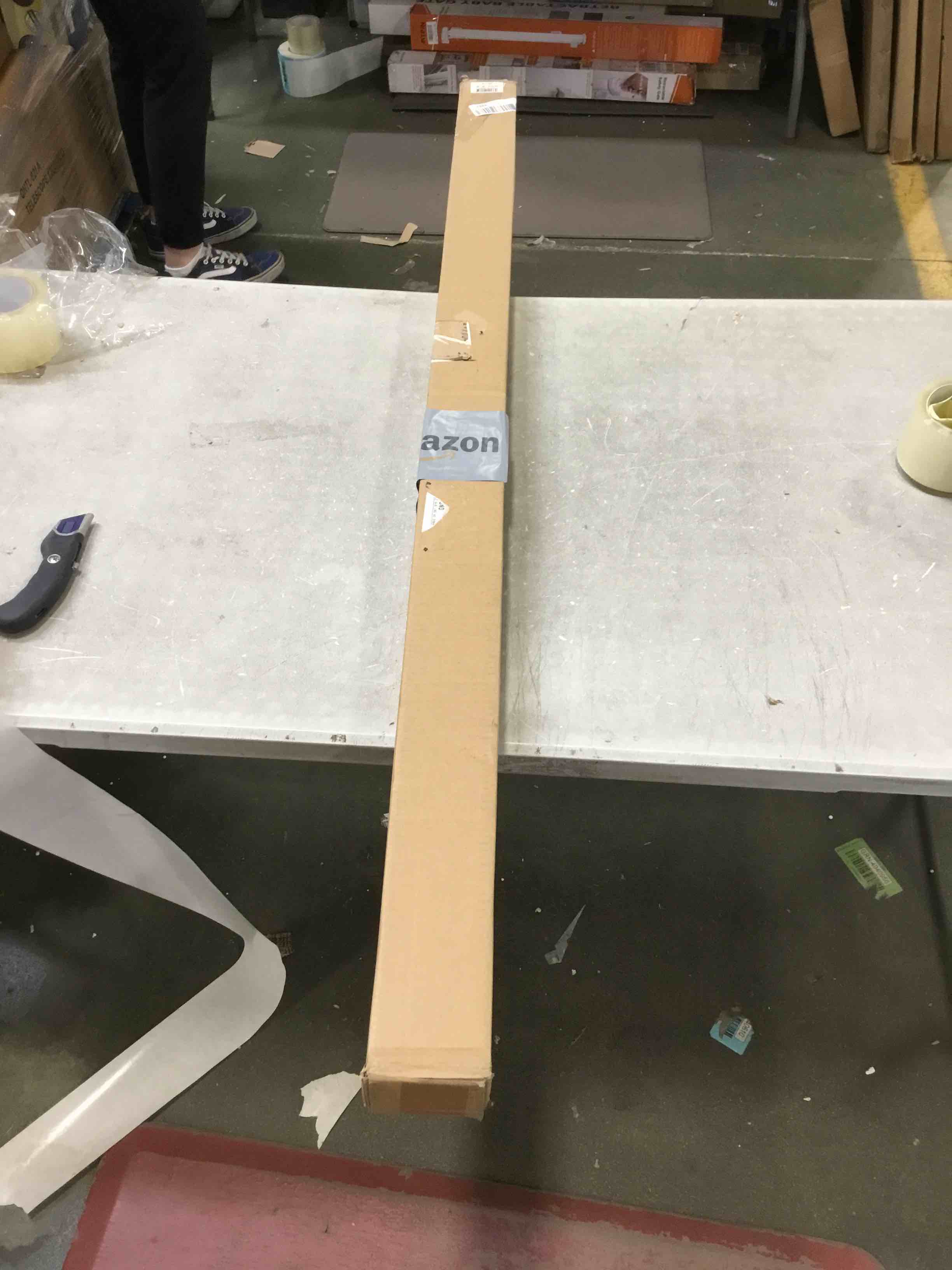 https://s3.amazonaws.com/lotting-images-prod/bidfta/RED6006095_1708964916565.jpeg
