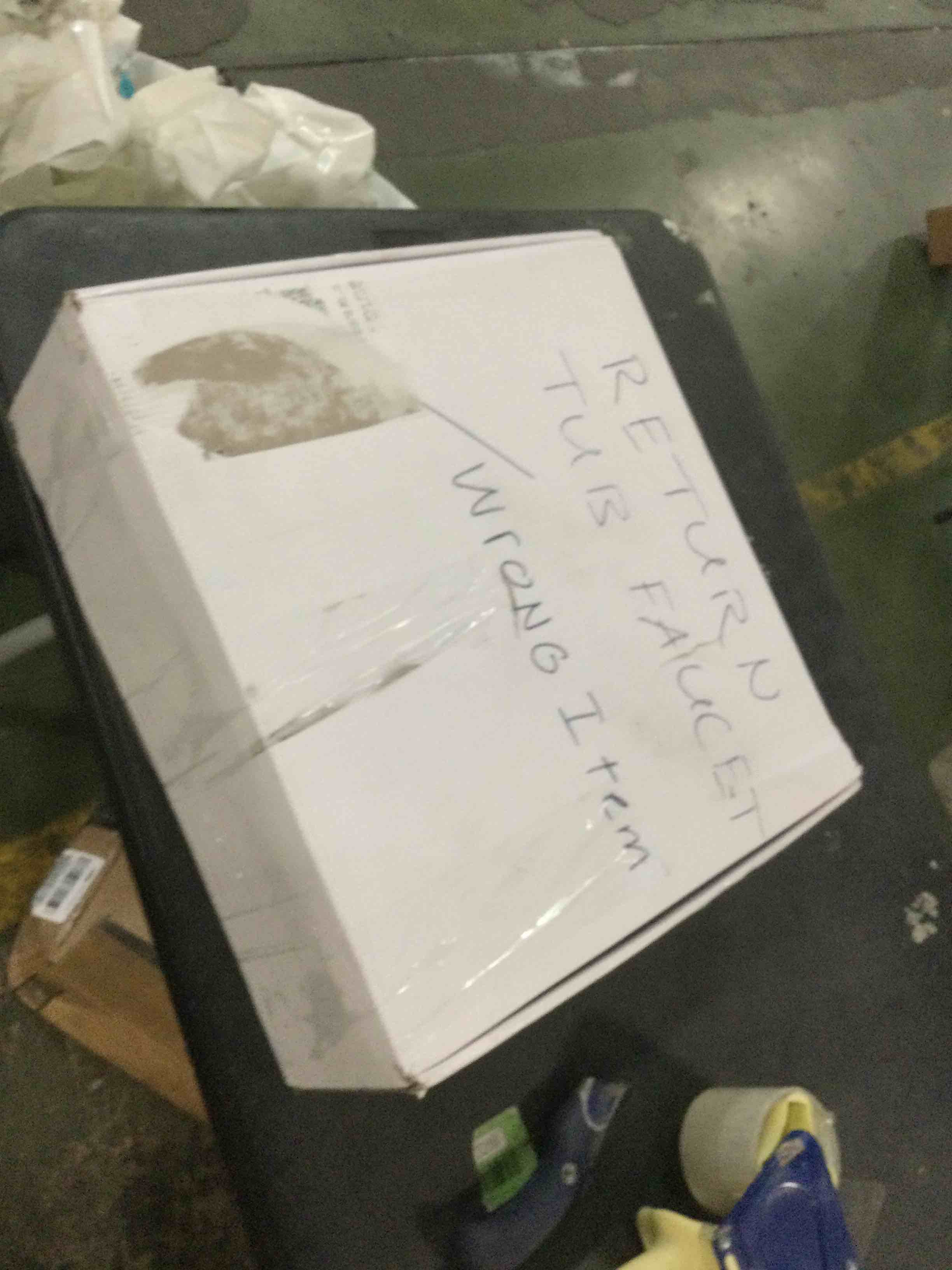 https://s3.amazonaws.com/lotting-images-prod/bidfta/RED6006525_1708000987150.jpeg