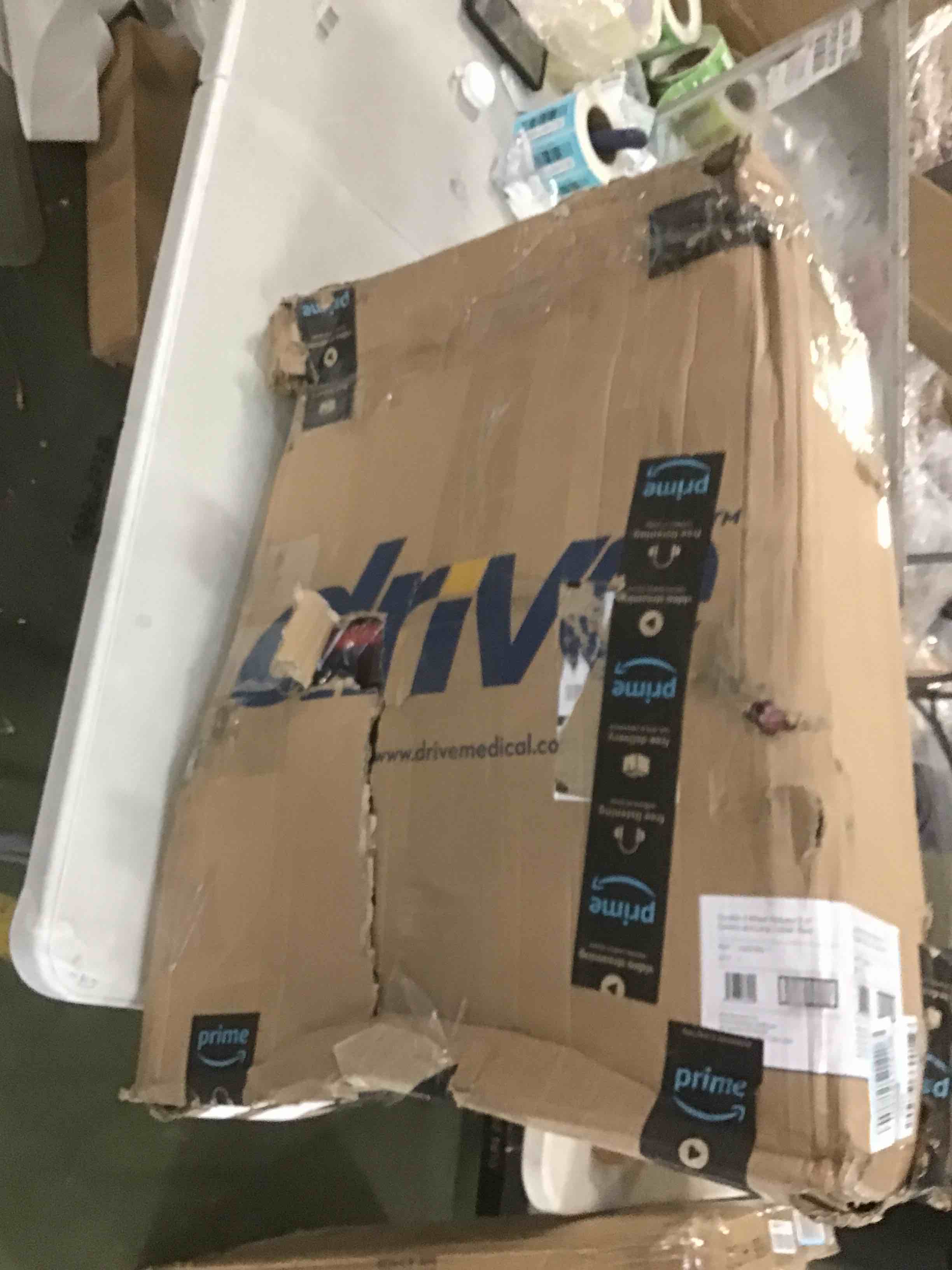 https://s3.amazonaws.com/lotting-images-prod/bidfta/RED6007116_1708184581587.jpeg