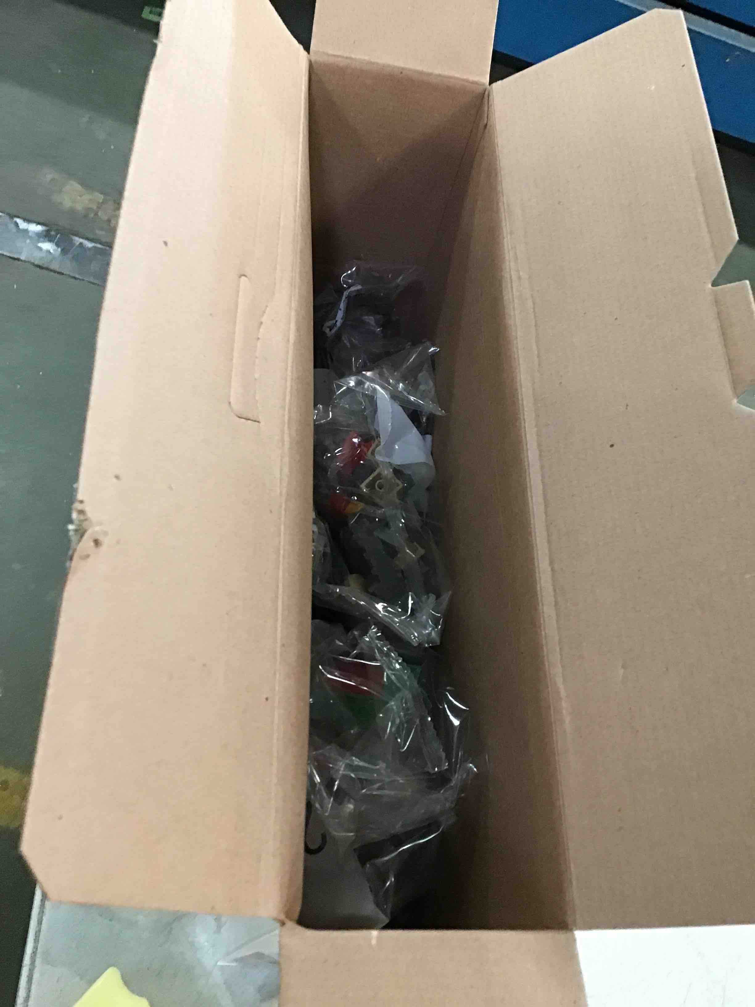 https://s3.amazonaws.com/lotting-images-prod/bidfta/RED6007345_1708349838775.jpeg