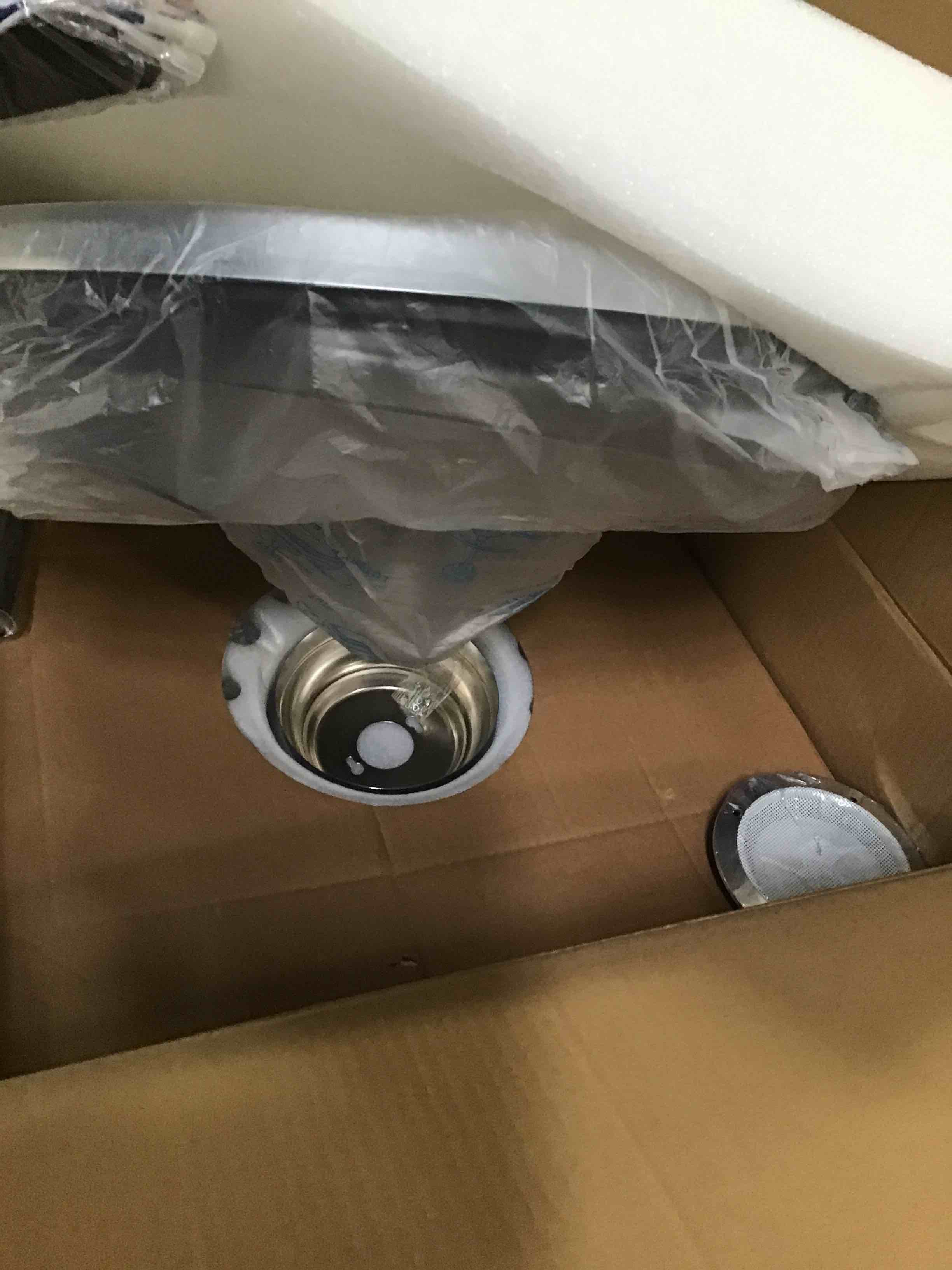 https://s3.amazonaws.com/lotting-images-prod/bidfta/RED6007521_1708374111722.jpeg