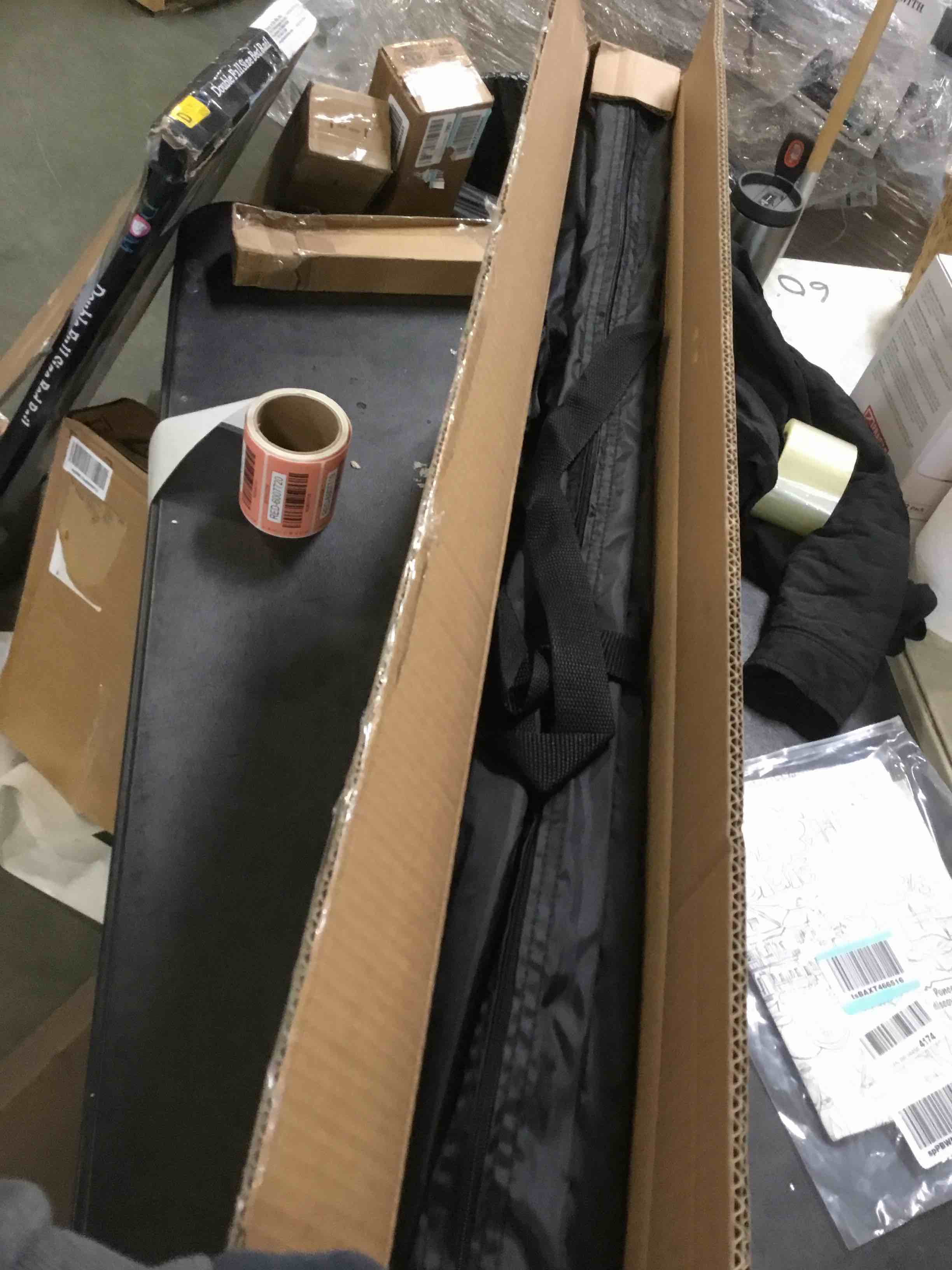 https://s3.amazonaws.com/lotting-images-prod/bidfta/RED6007718_1708450316767.jpeg
