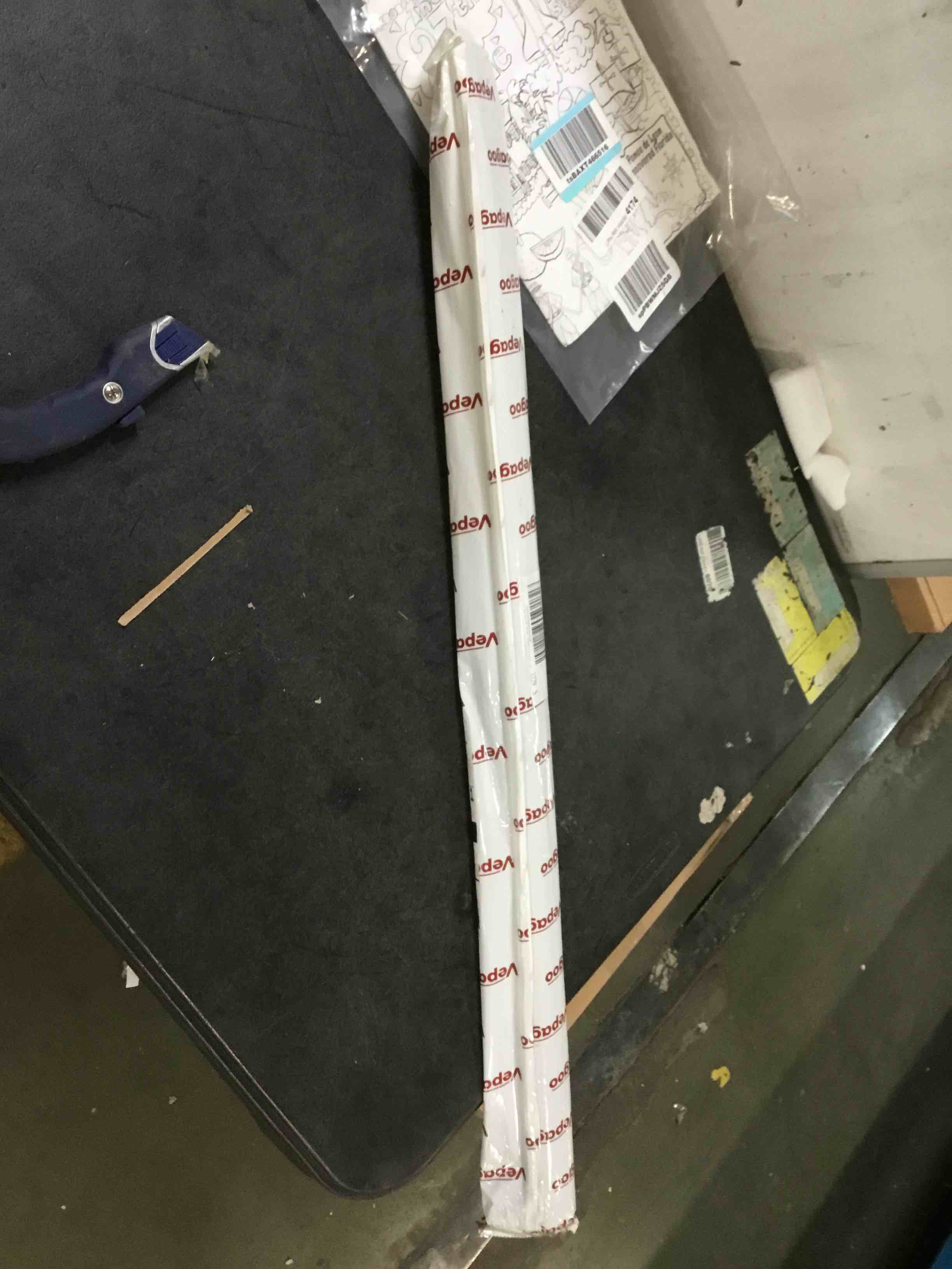 https://s3.amazonaws.com/lotting-images-prod/bidfta/RED6007722_1708453270316.jpeg