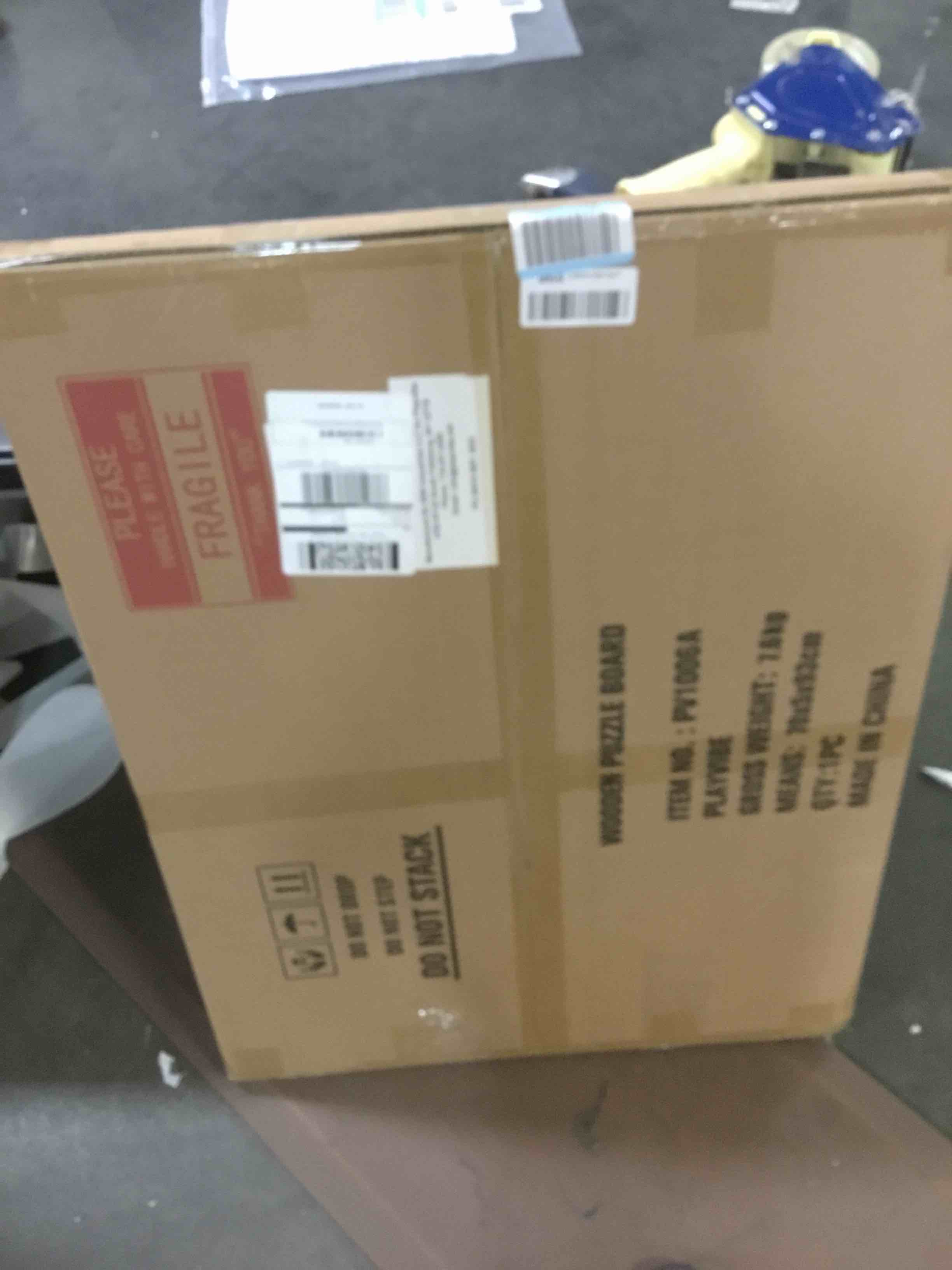 https://s3.amazonaws.com/lotting-images-prod/bidfta/RED6007724_1708453442747.jpeg