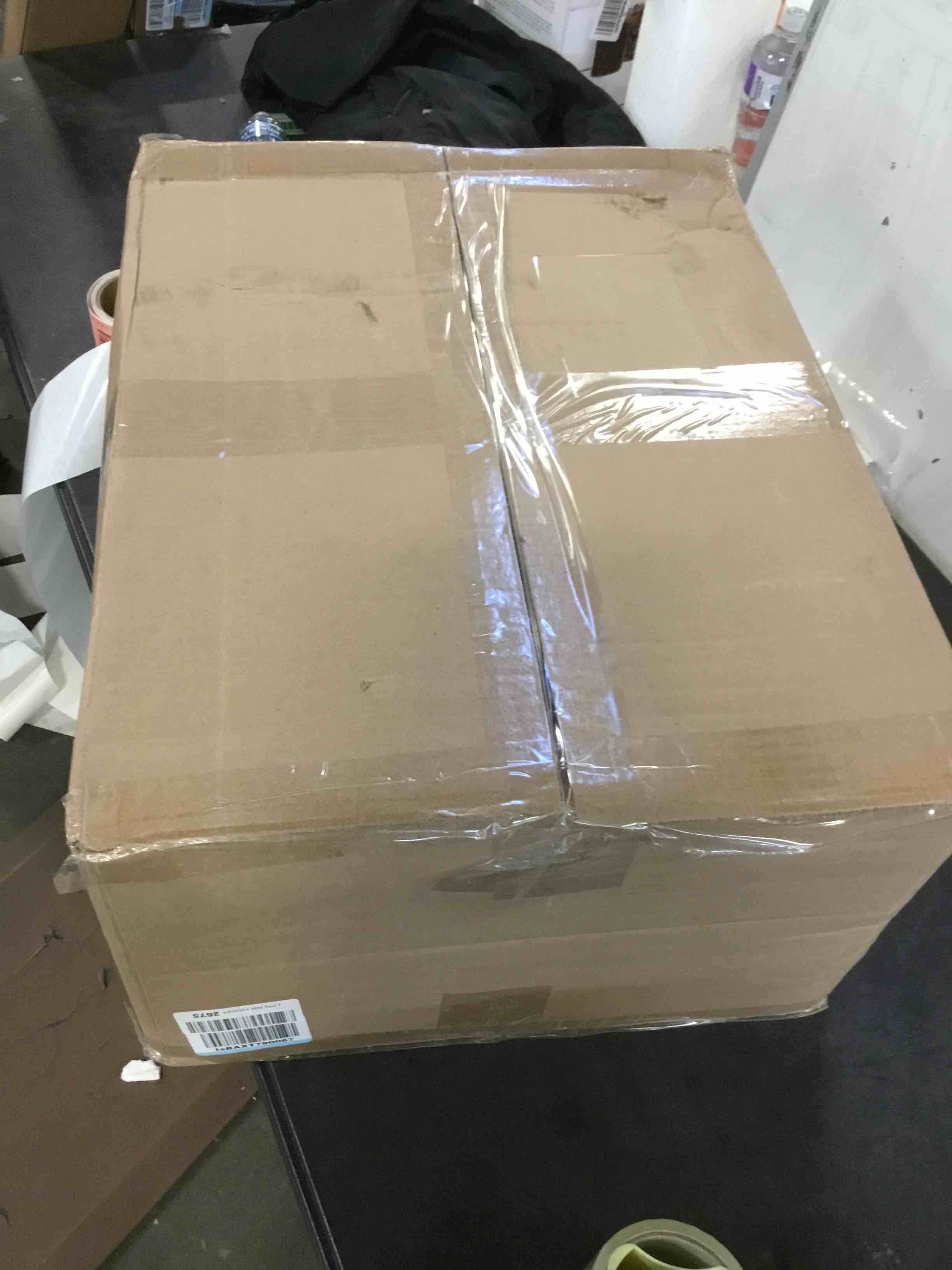 https://s3.amazonaws.com/lotting-images-prod/bidfta/RED6007799_1708463691755.jpeg