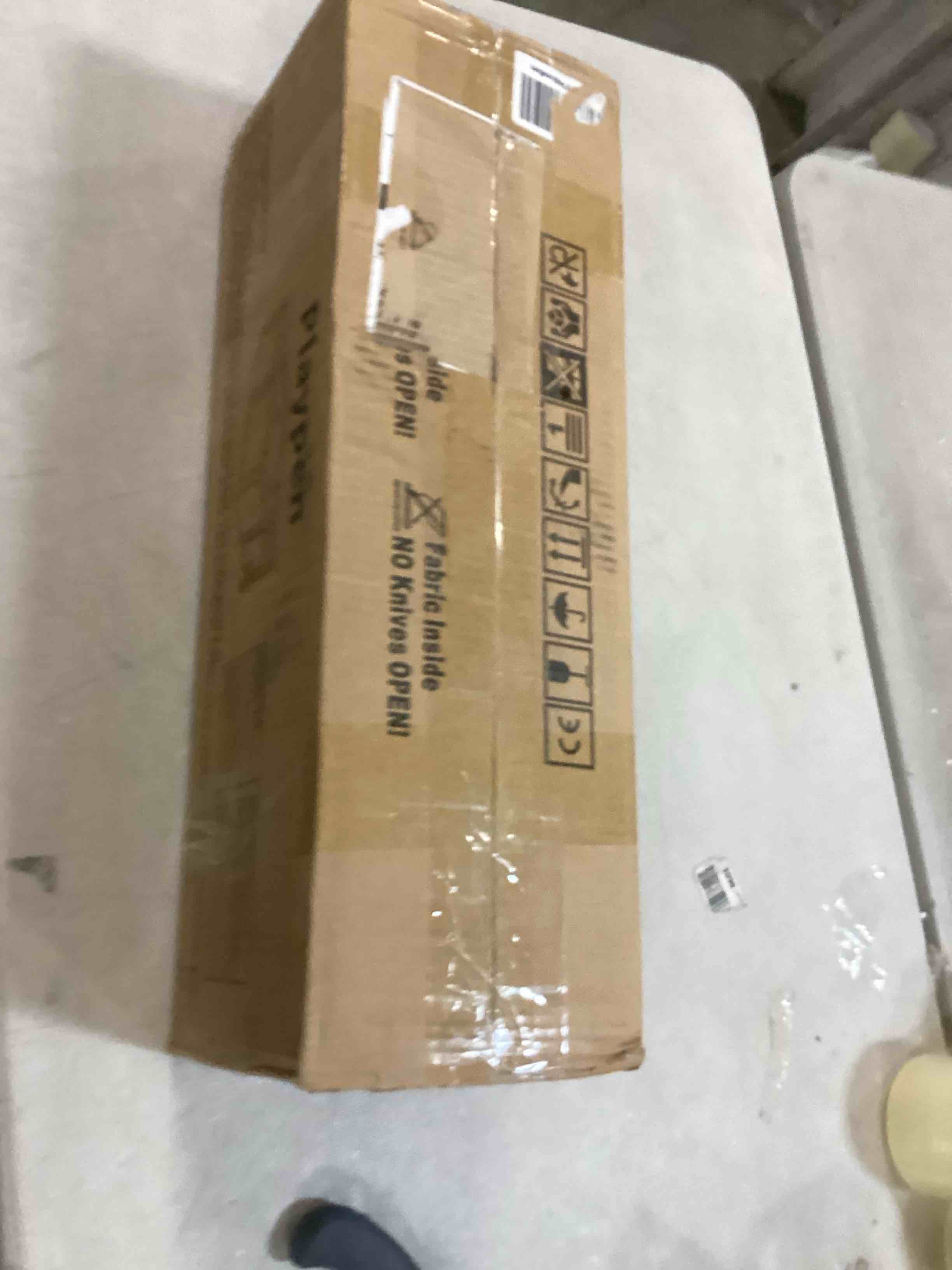 https://s3.amazonaws.com/lotting-images-prod/bidfta/RED6007924_1708531437764.jpeg