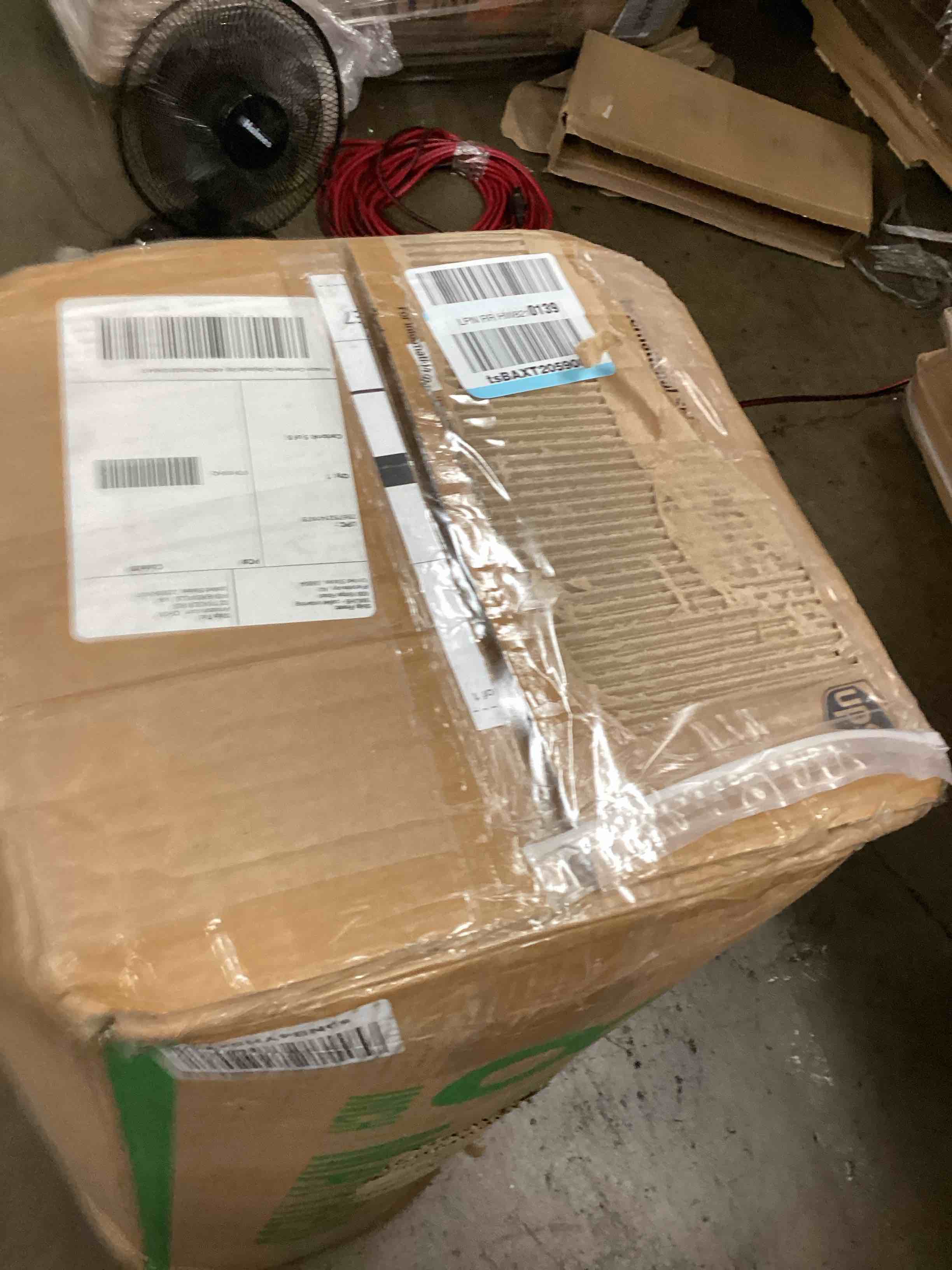 https://s3.amazonaws.com/lotting-images-prod/bidfta/RED6008256_1720618893859.jpeg