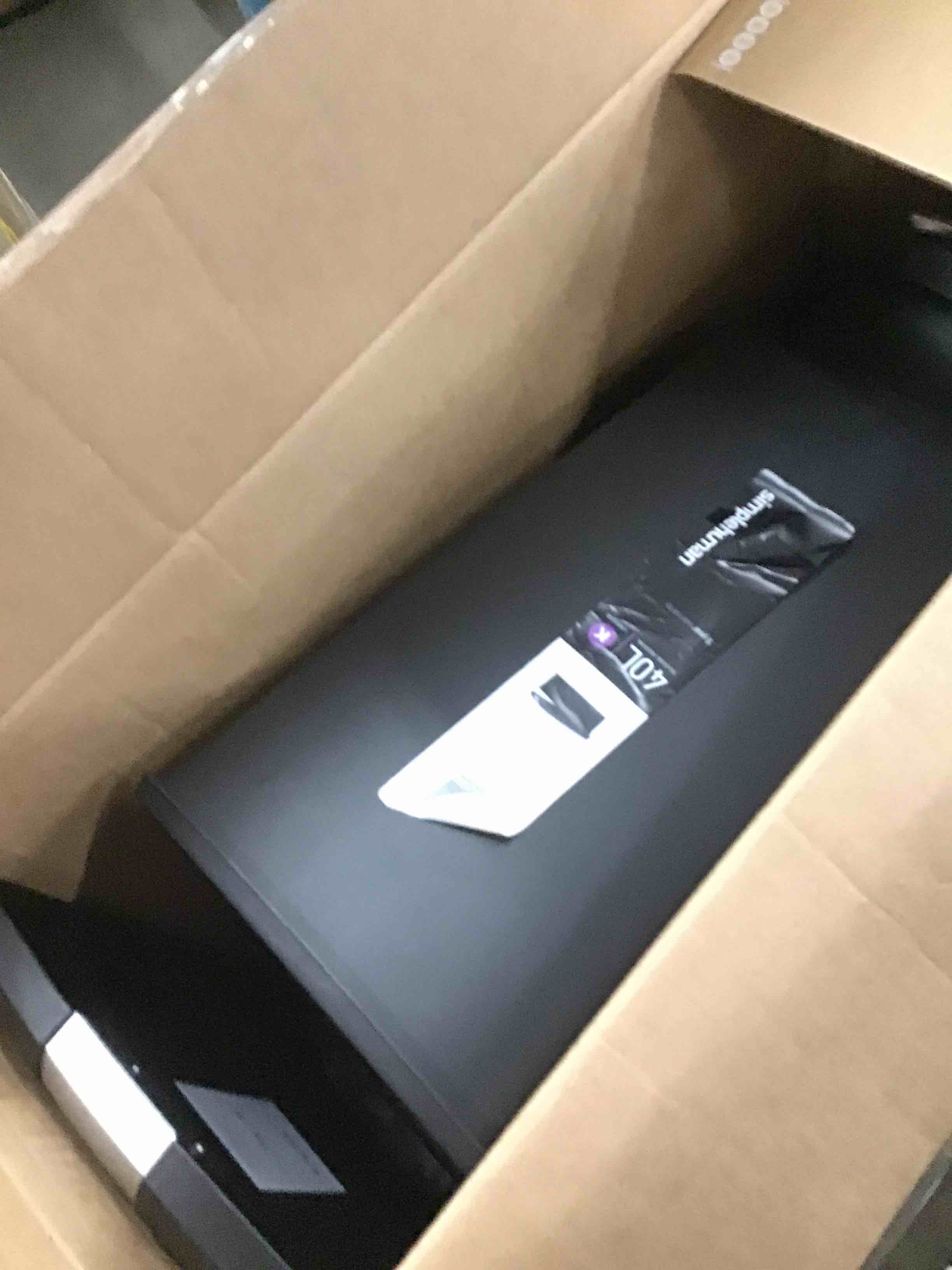 https://s3.amazonaws.com/lotting-images-prod/bidfta/RED6011107_1719327934417.jpeg