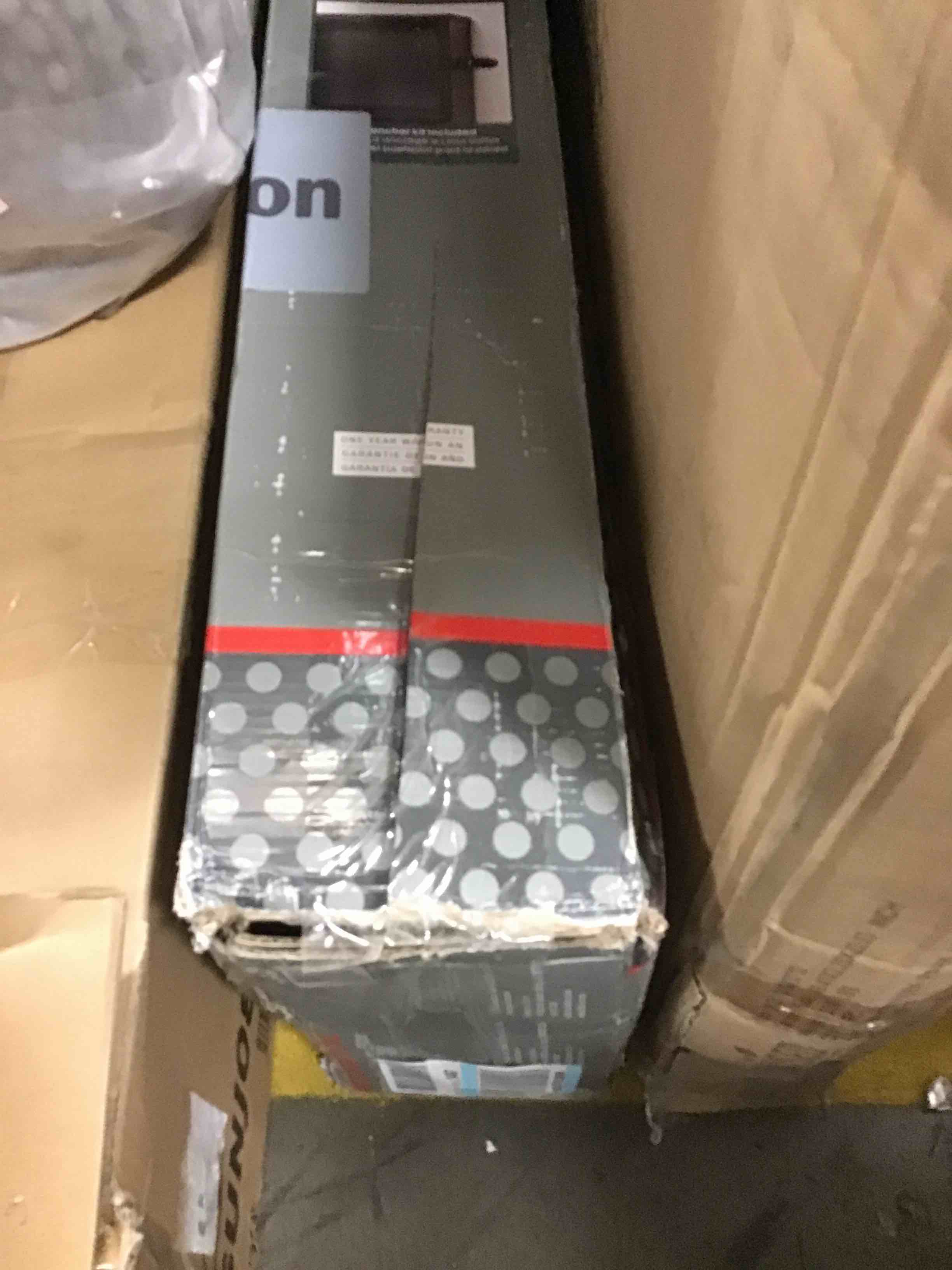 https://s3.amazonaws.com/lotting-images-prod/bidfta/RED6011383_1719578276334.jpeg