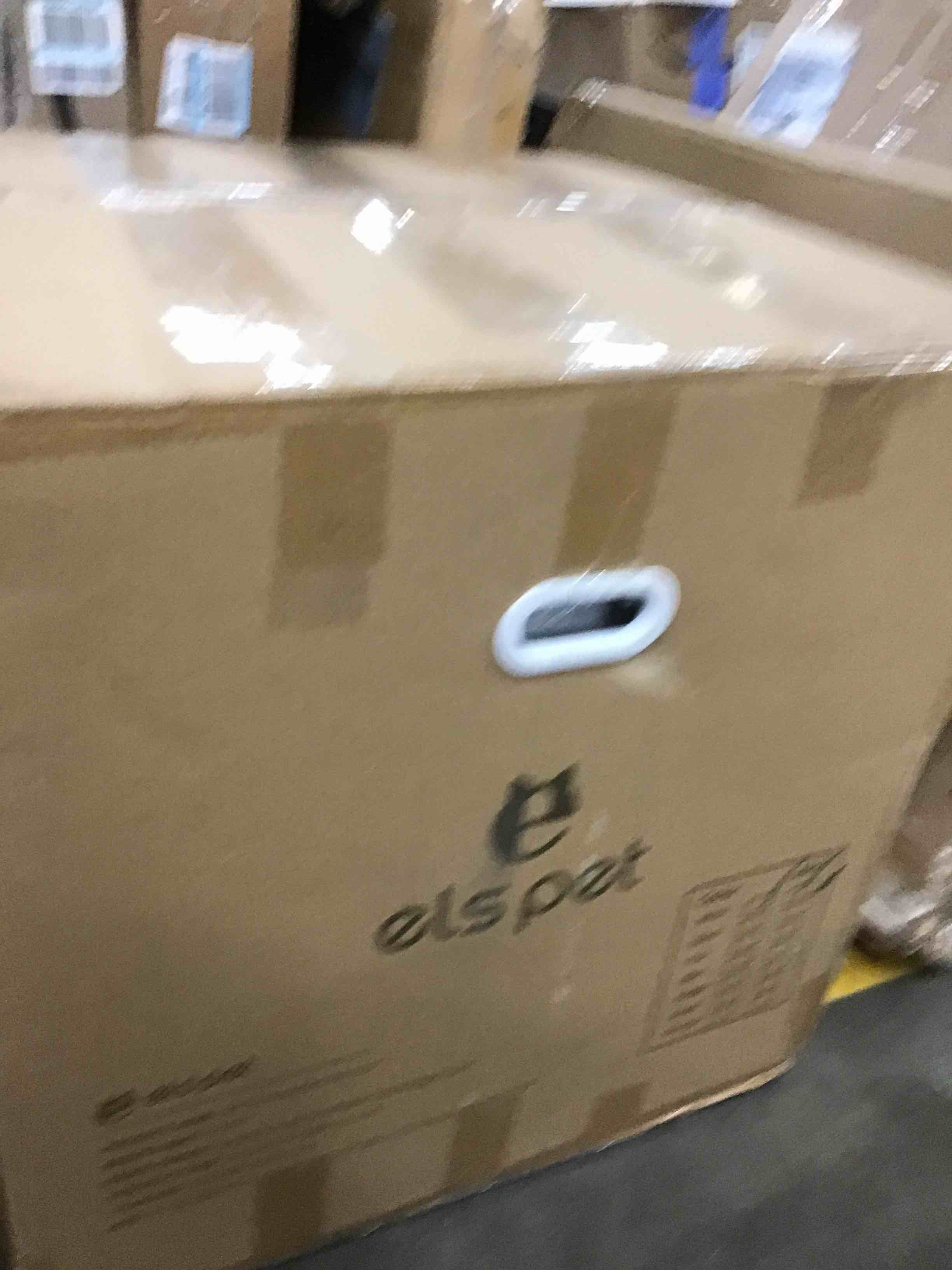 https://s3.amazonaws.com/lotting-images-prod/bidfta/RED6012887_1714567386000.jpeg