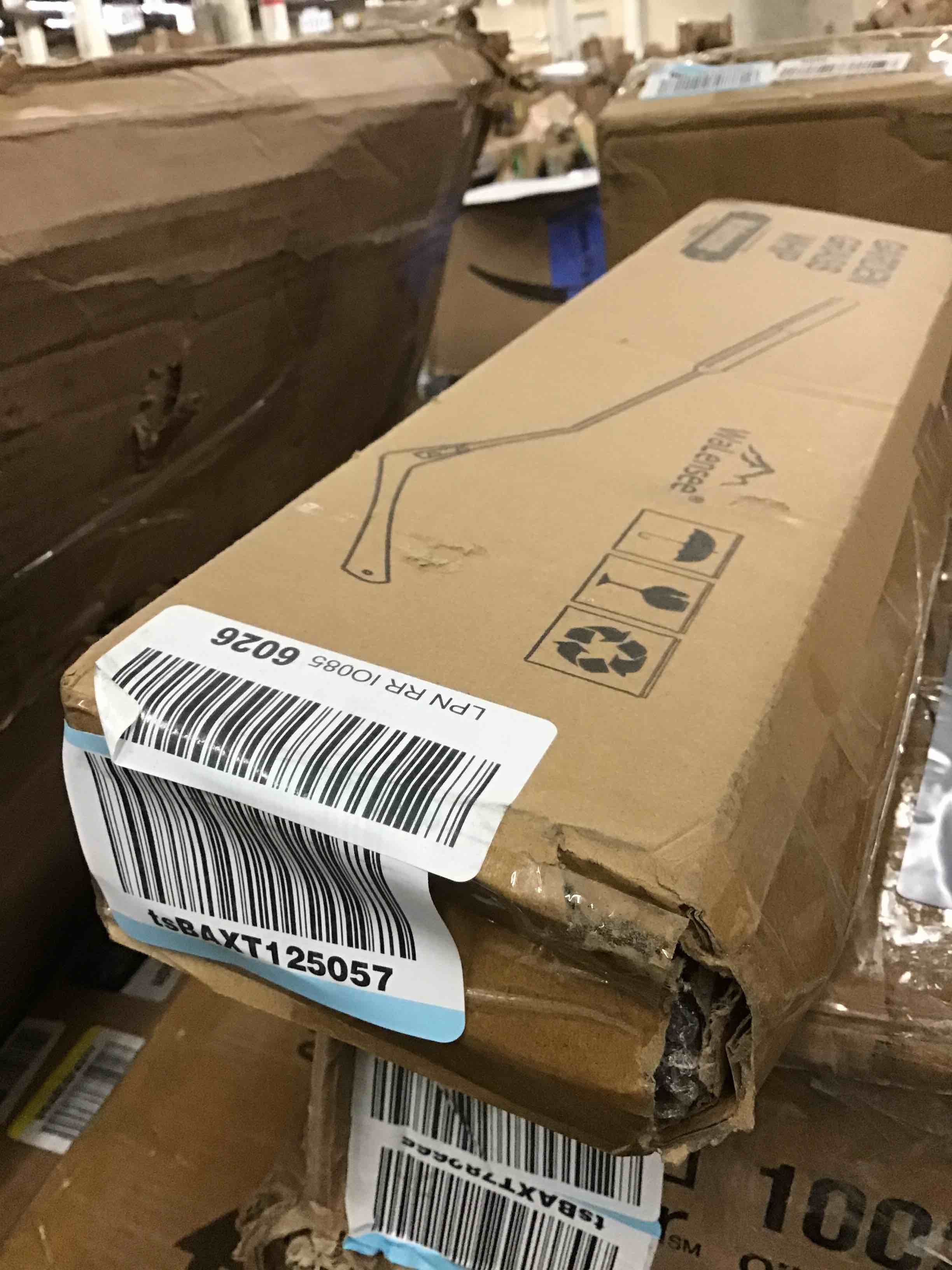 https://s3.amazonaws.com/lotting-images-prod/bidfta/RED6012893_1714568508724.jpeg