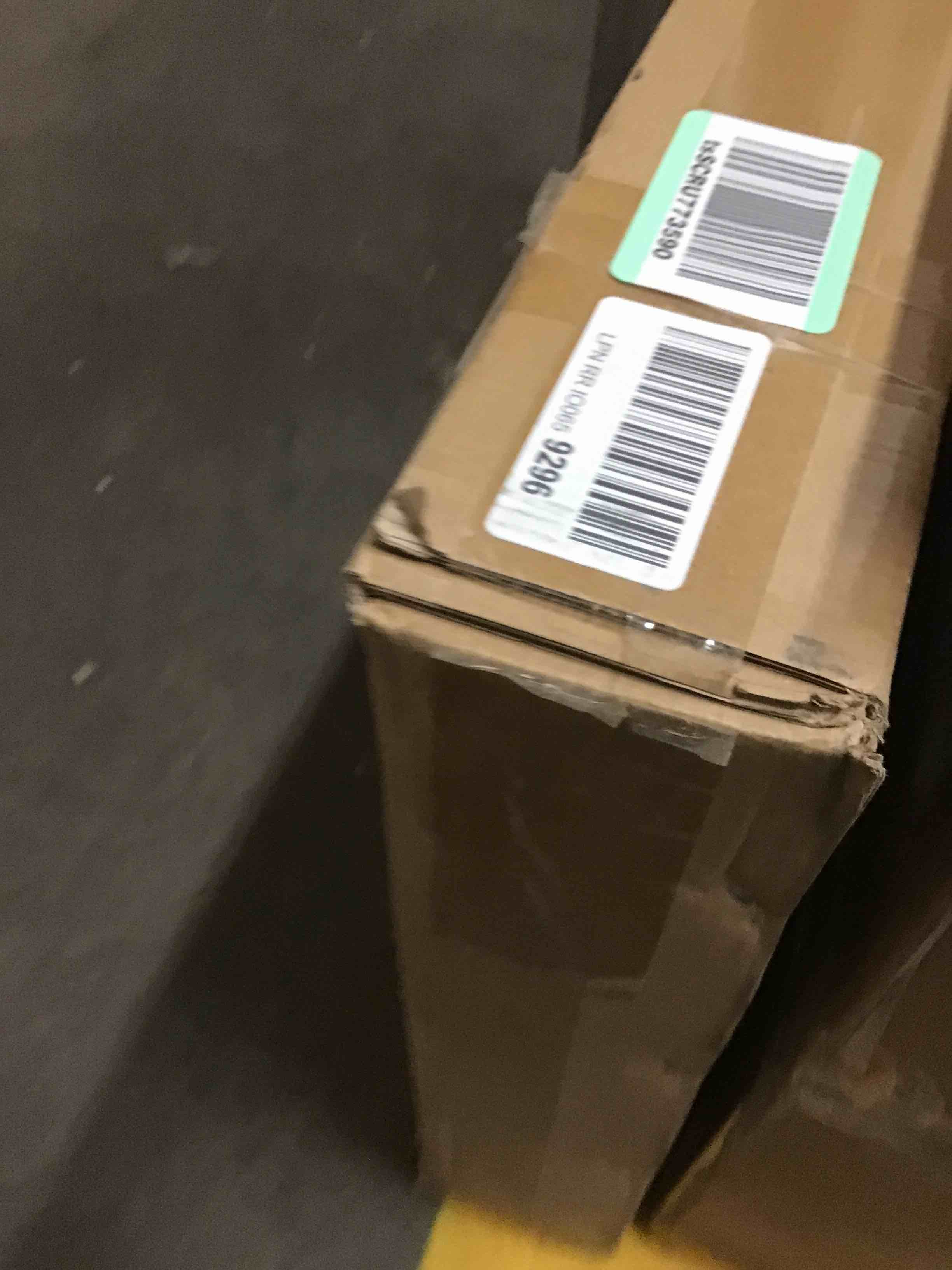 https://s3.amazonaws.com/lotting-images-prod/bidfta/RED6013346_1715784520573.jpeg
