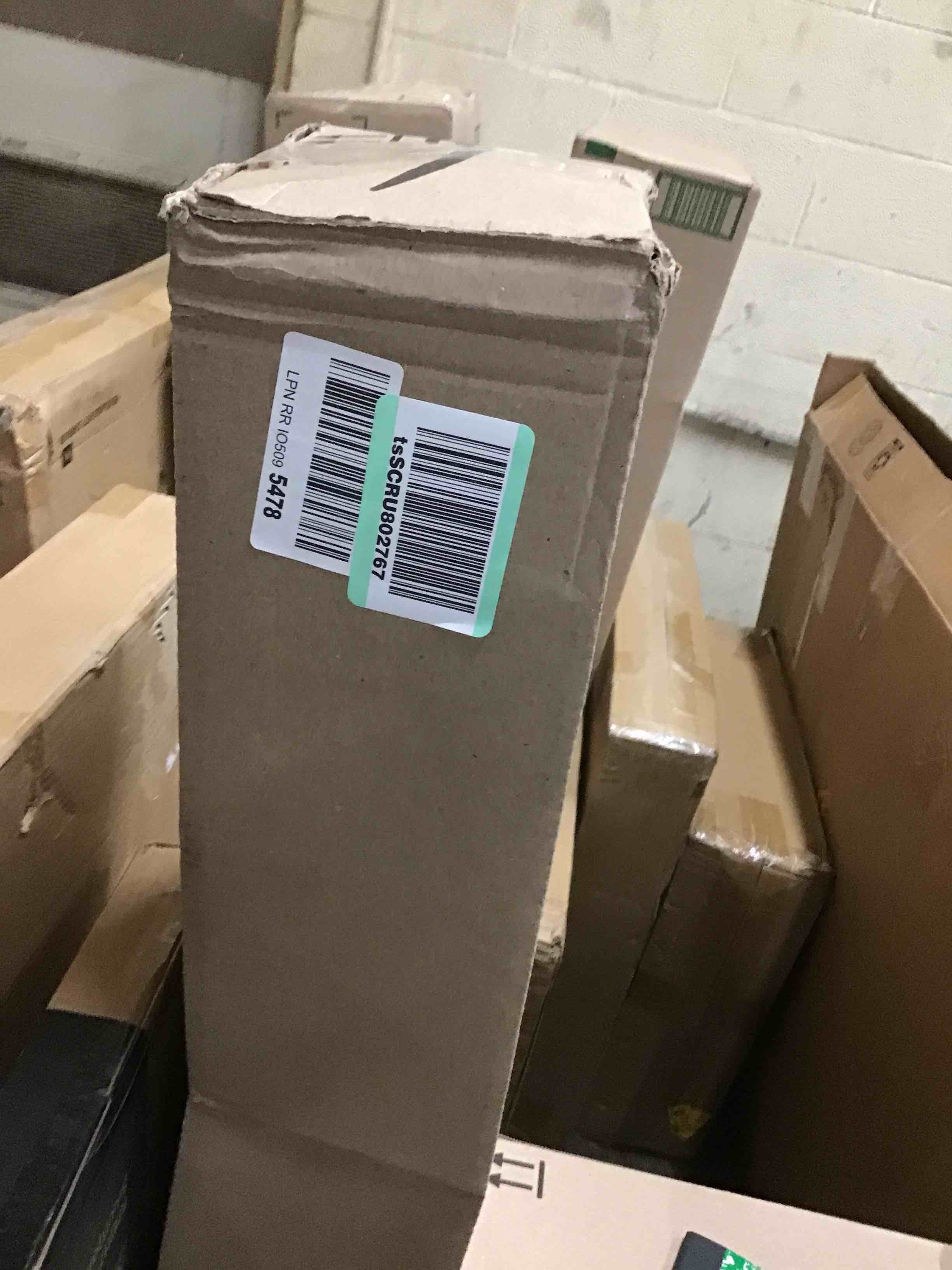 https://s3.amazonaws.com/lotting-images-prod/bidfta/RED6013350_1715785080359.jpeg