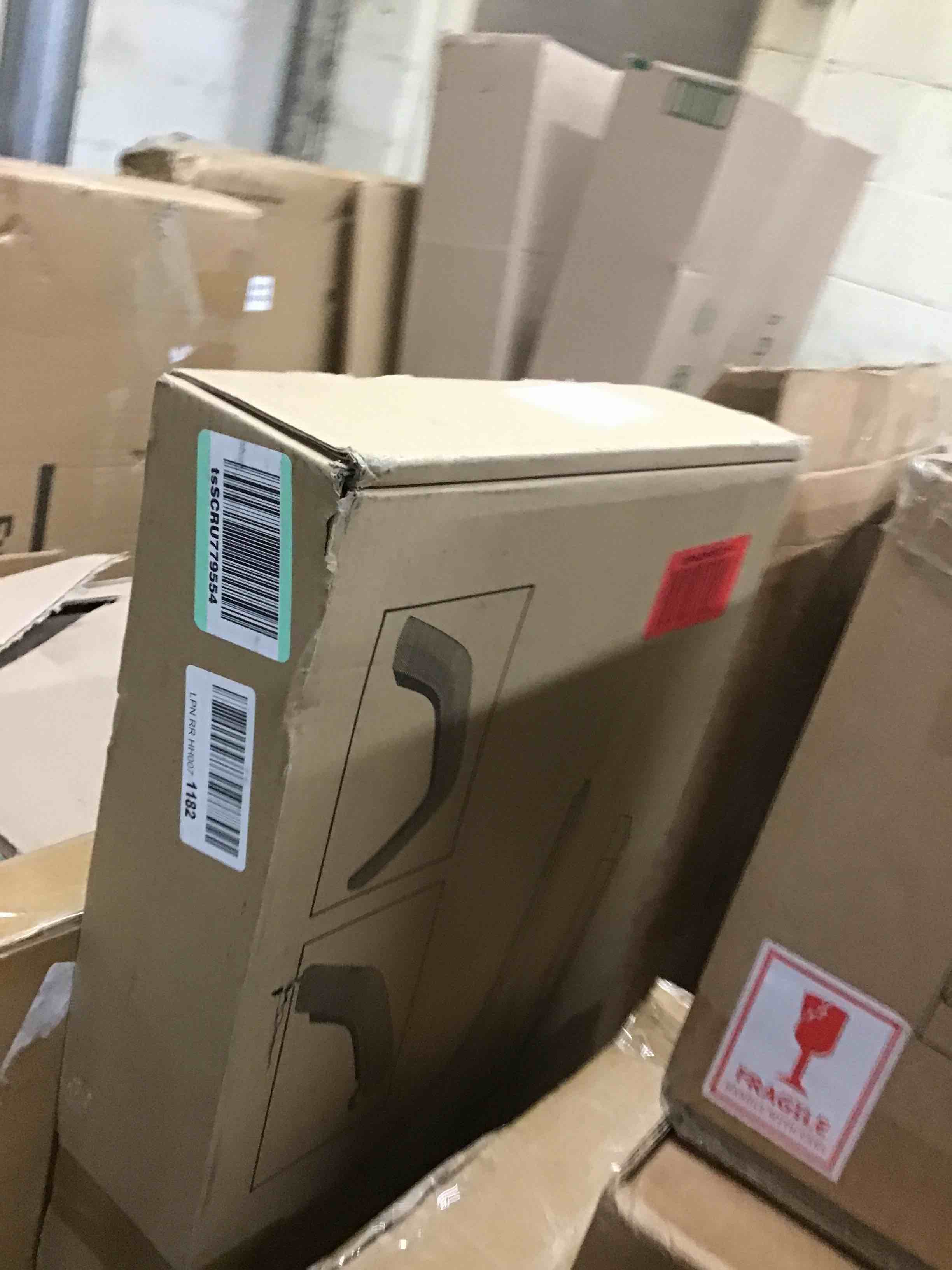 https://s3.amazonaws.com/lotting-images-prod/bidfta/RED6013354_1715785545807.jpeg