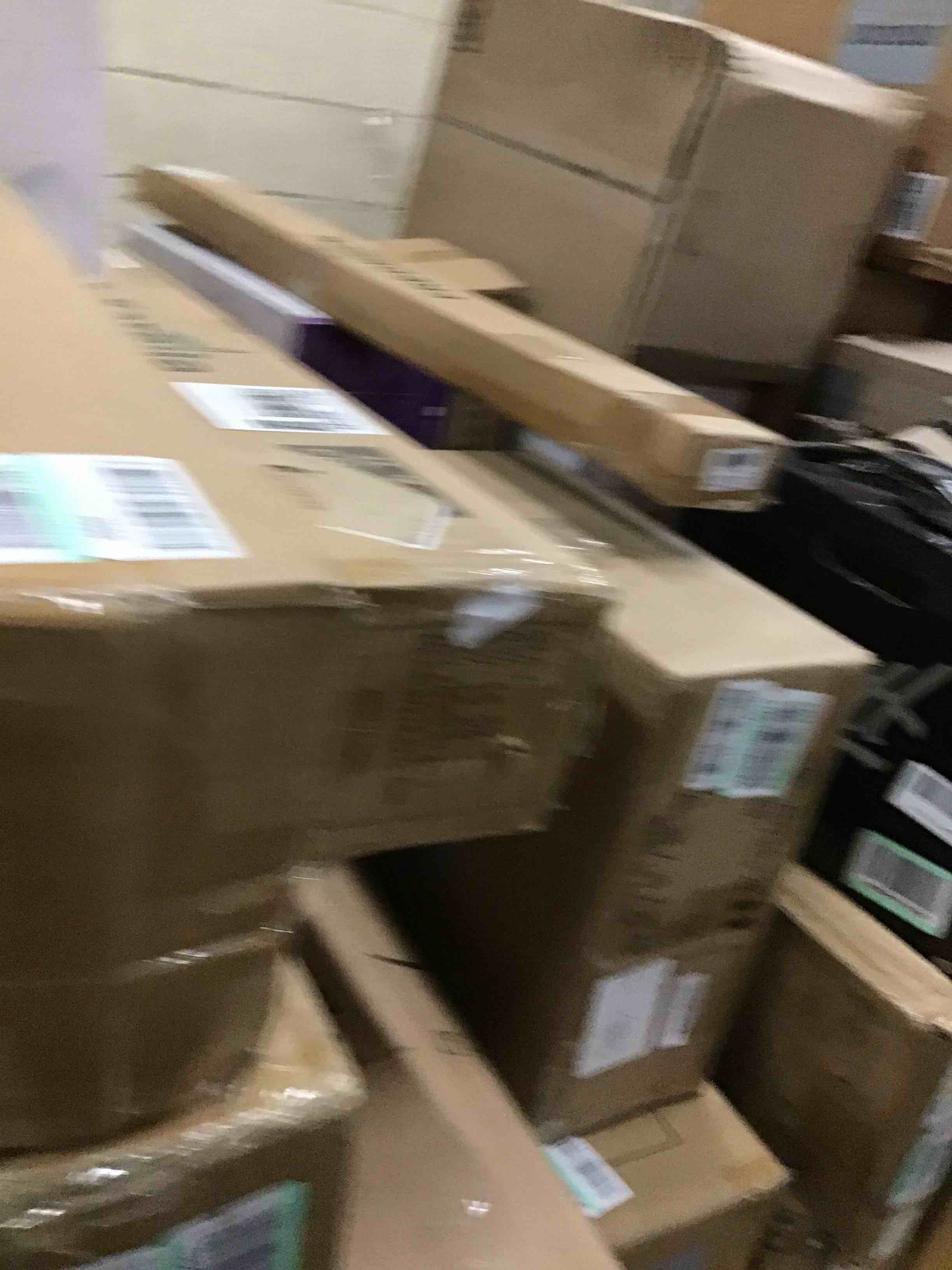 https://s3.amazonaws.com/lotting-images-prod/bidfta/RED6013368_1715788665161.jpeg