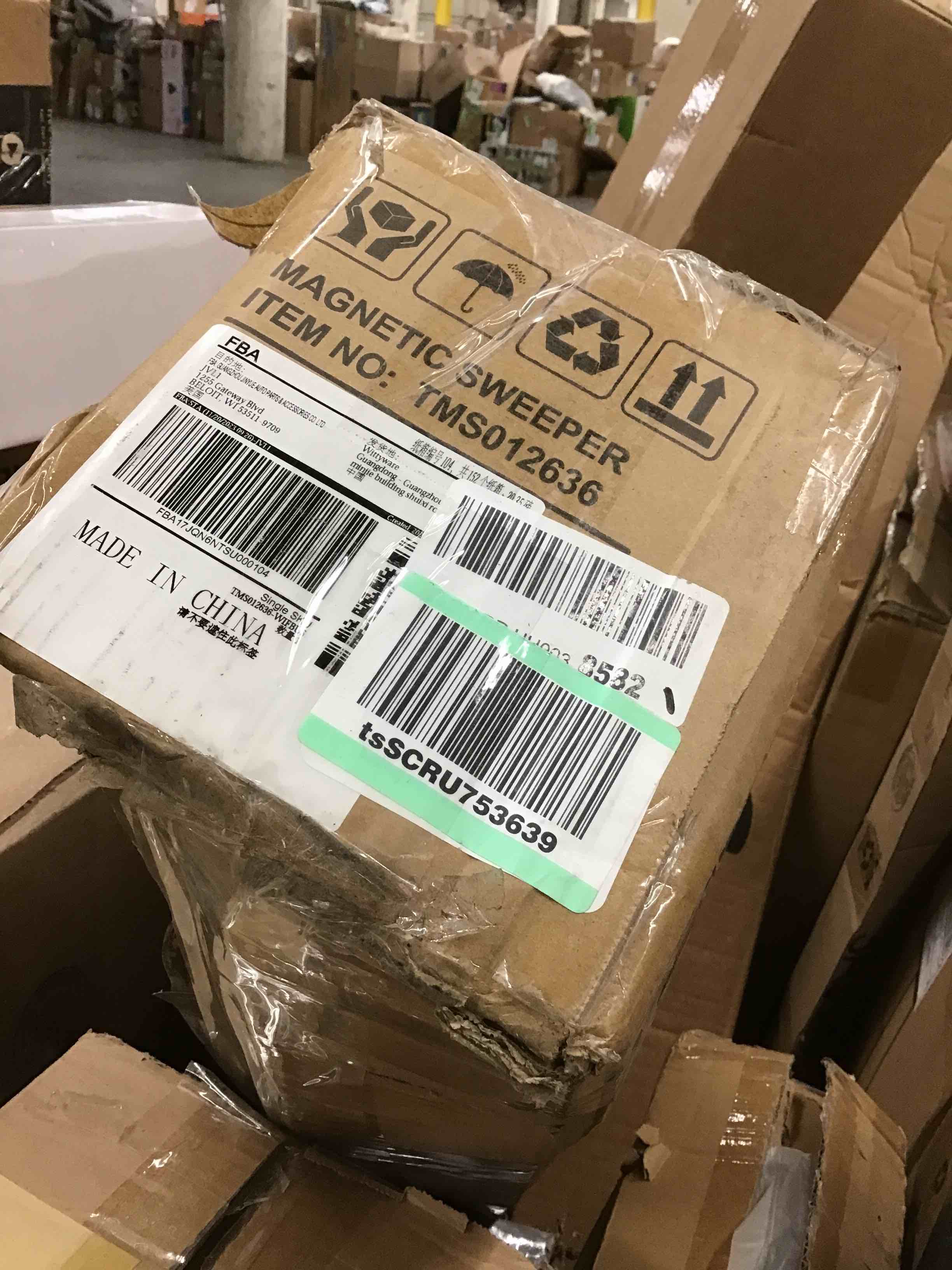 https://s3.amazonaws.com/lotting-images-prod/bidfta/RED6013475_1715865442799.jpeg