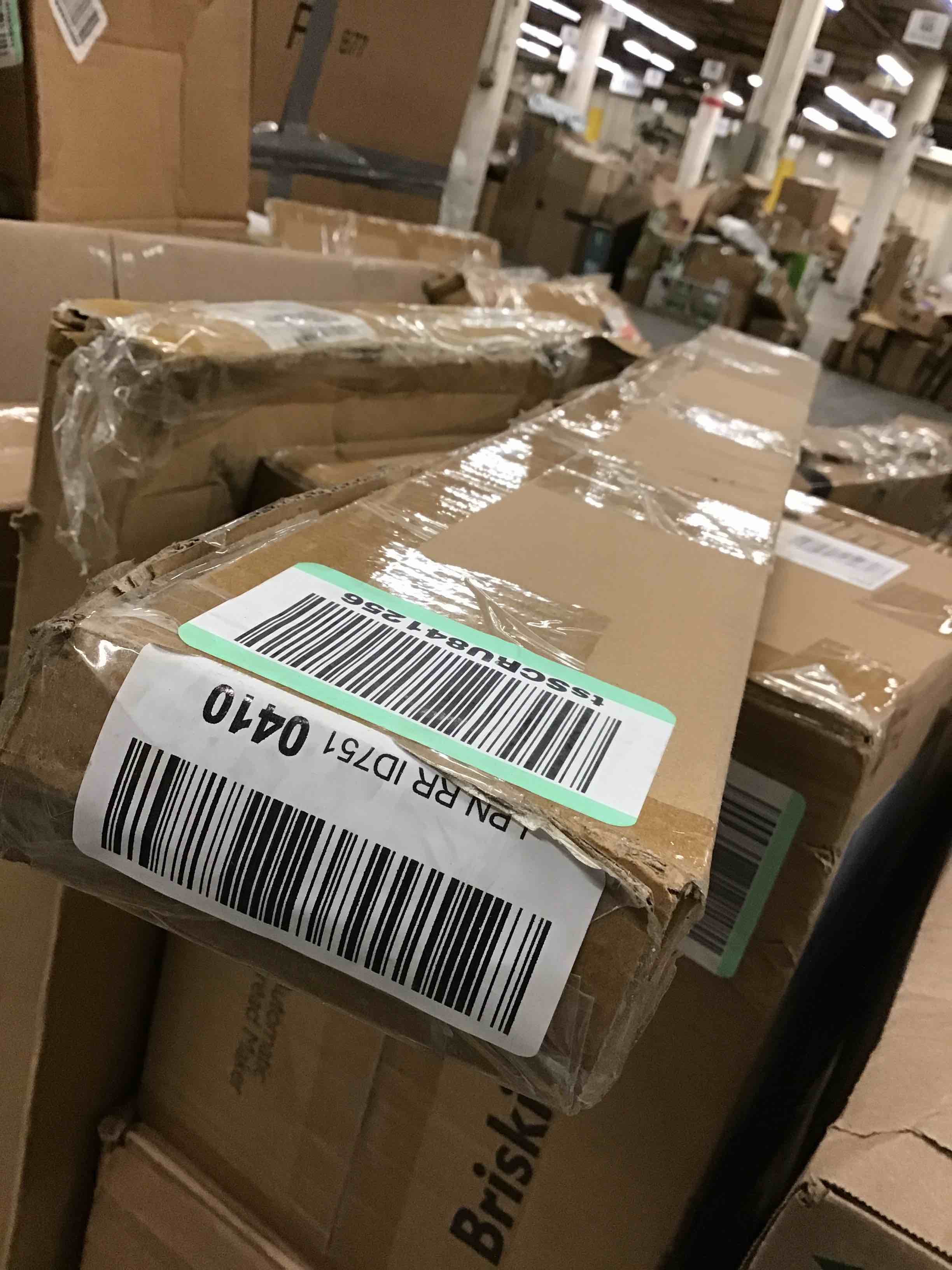 https://s3.amazonaws.com/lotting-images-prod/bidfta/RED6013478_1715865804582.jpeg