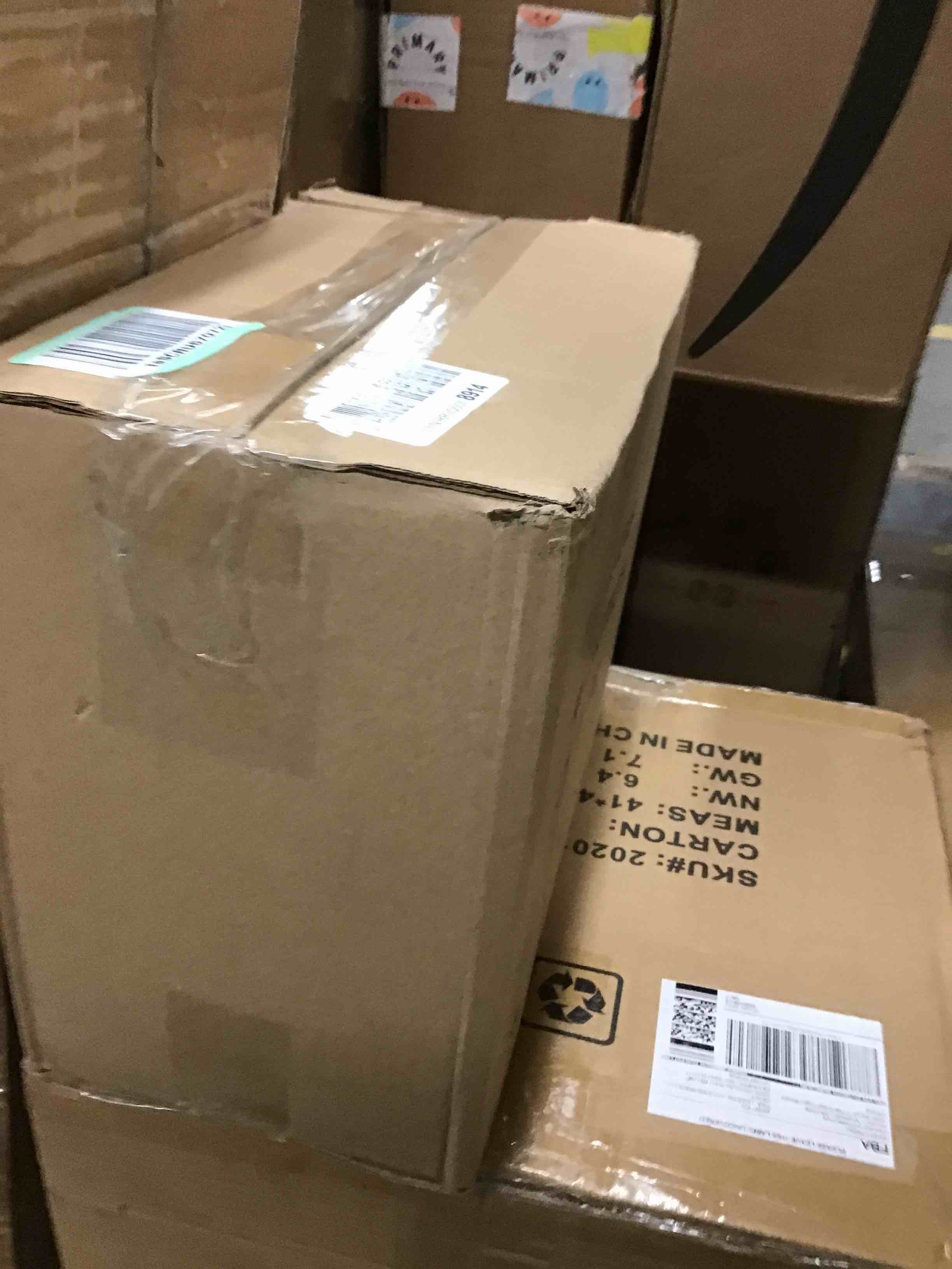 https://s3.amazonaws.com/lotting-images-prod/bidfta/RED6013489_1715867599663.jpeg