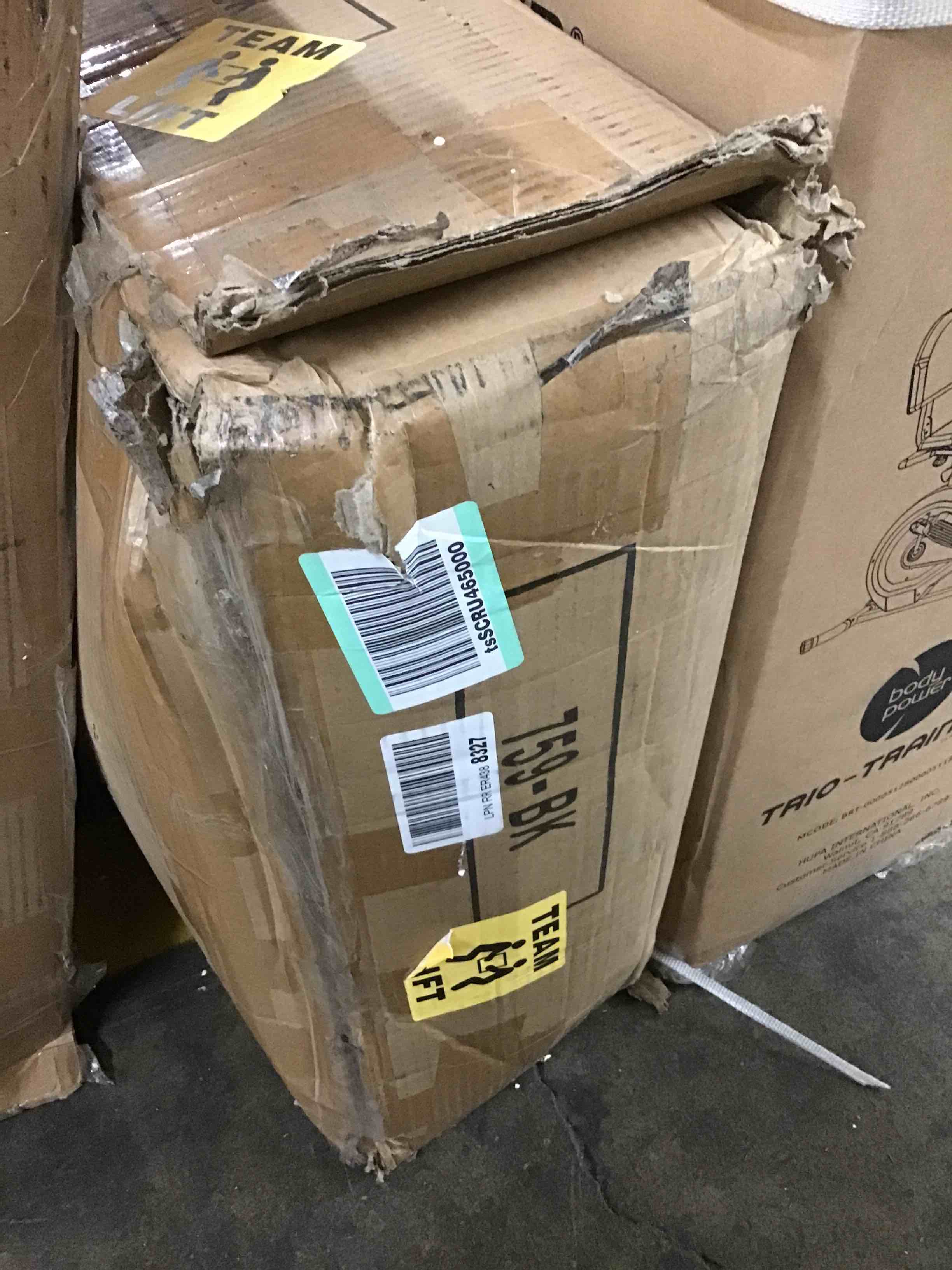 https://s3.amazonaws.com/lotting-images-prod/bidfta/RED6013705_1716485938093.jpeg