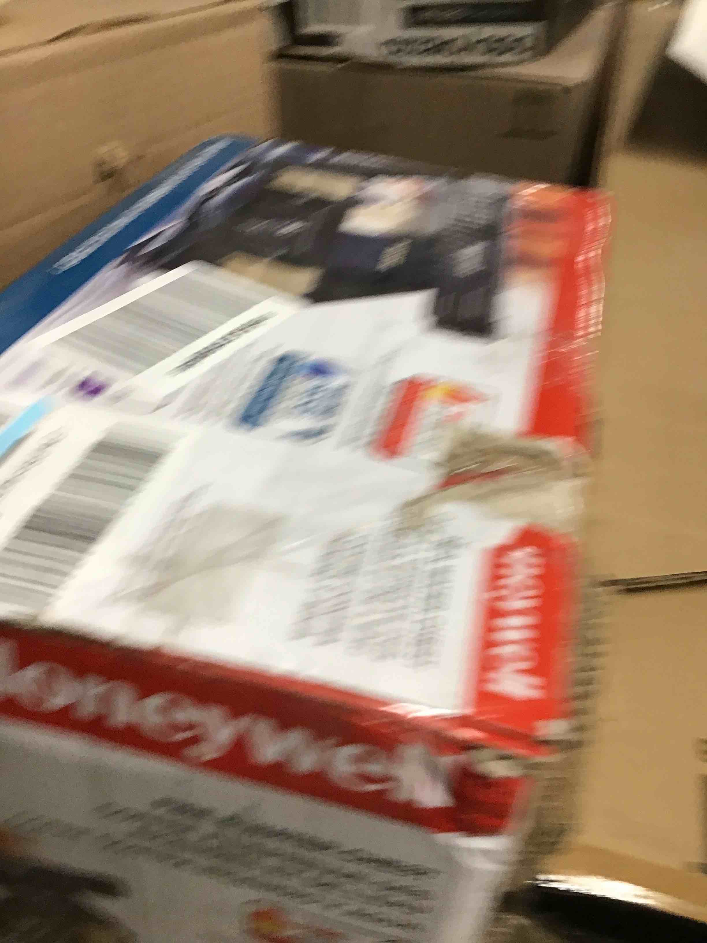 https://s3.amazonaws.com/lotting-images-prod/bidfta/RED6013811_1716986069763.jpeg