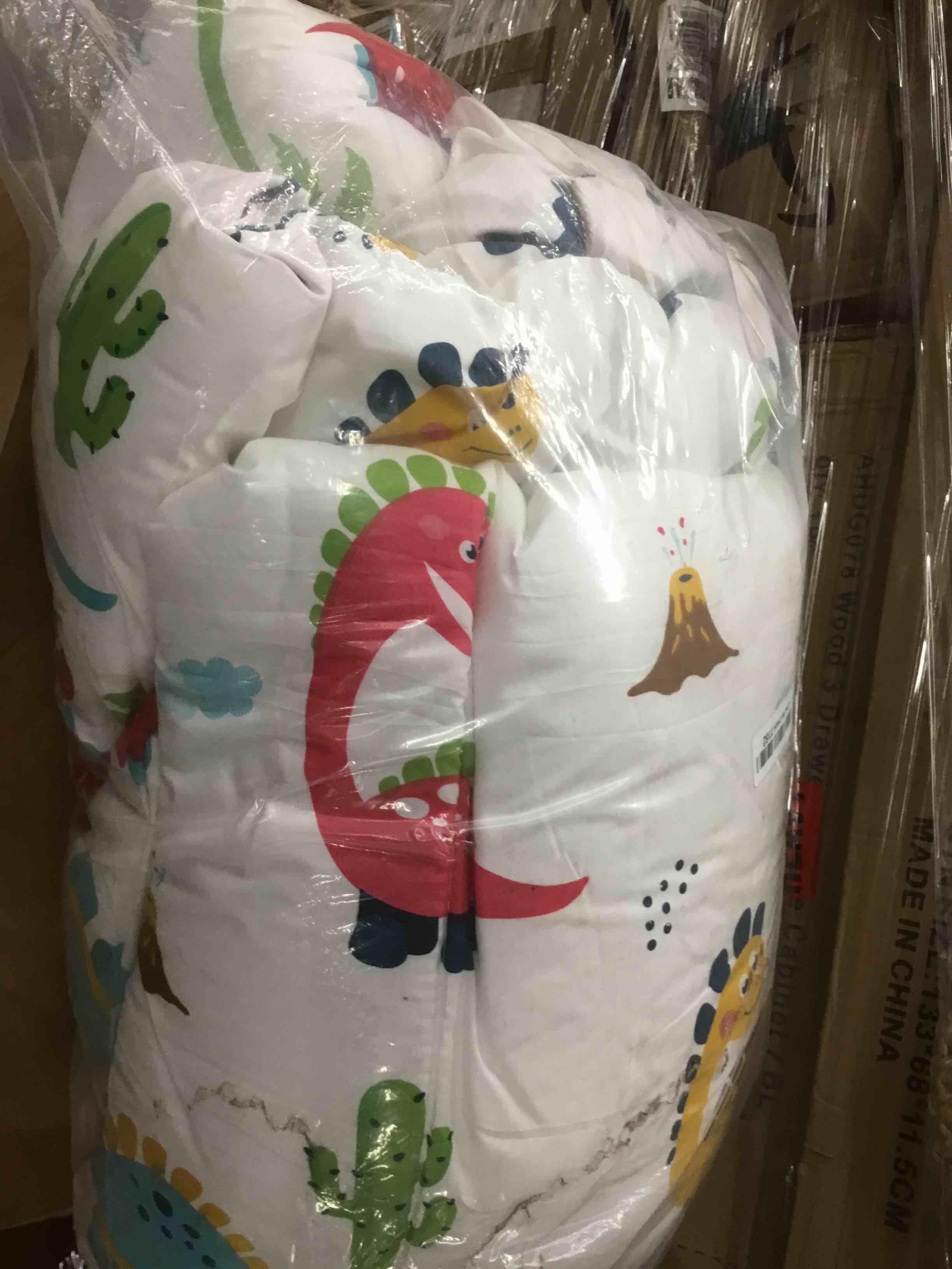https://s3.amazonaws.com/lotting-images-prod/bidfta/RED6014082_1721418946206.jpeg