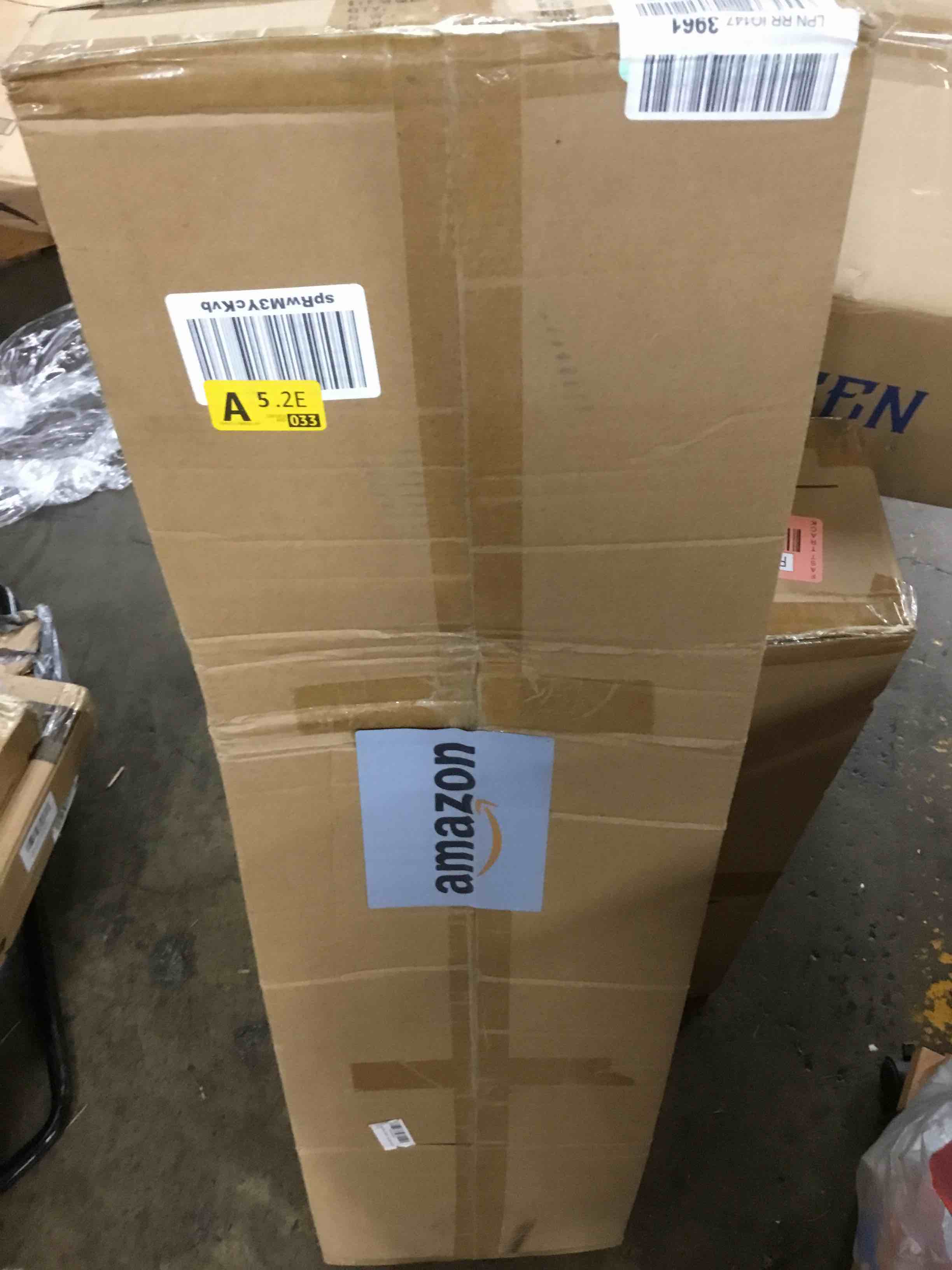 https://s3.amazonaws.com/lotting-images-prod/bidfta/RED6014528_1722523967041.jpeg