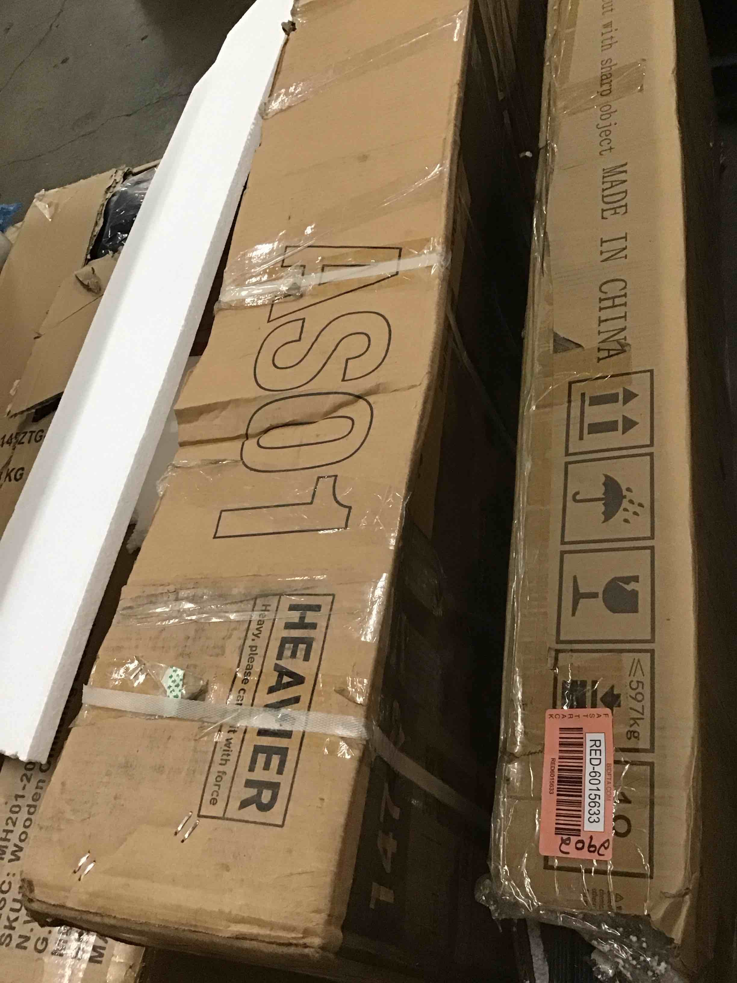 https://s3.amazonaws.com/lotting-images-prod/bidfta/RED6015634_1716492036083.jpeg