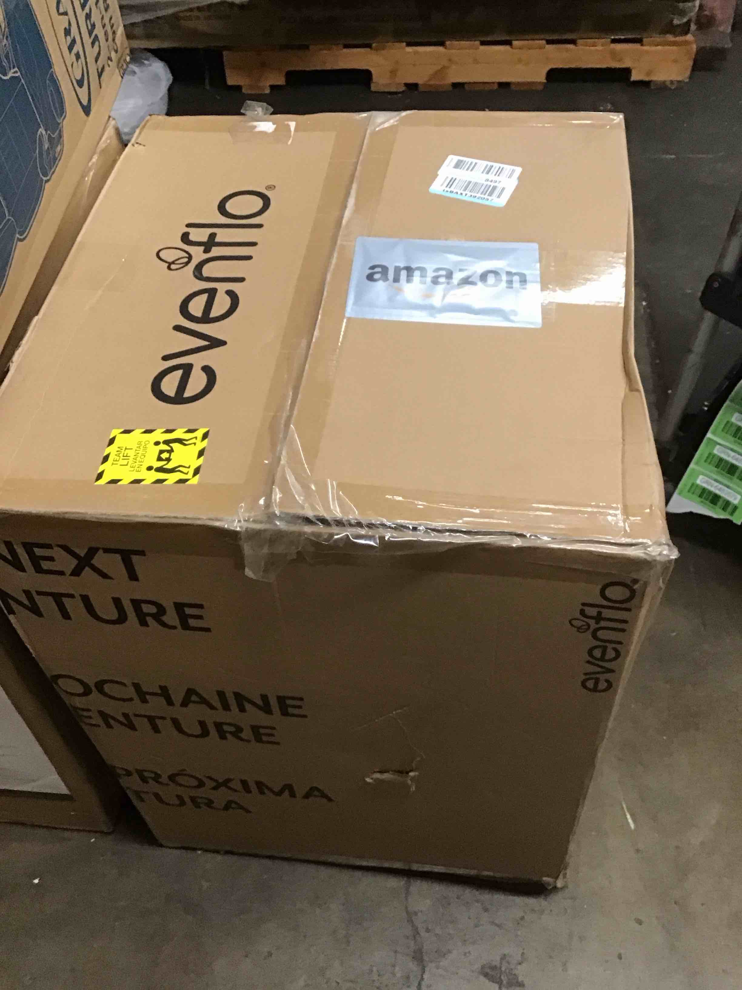 https://s3.amazonaws.com/lotting-images-prod/bidfta/RED6015961_1718372372587.jpeg