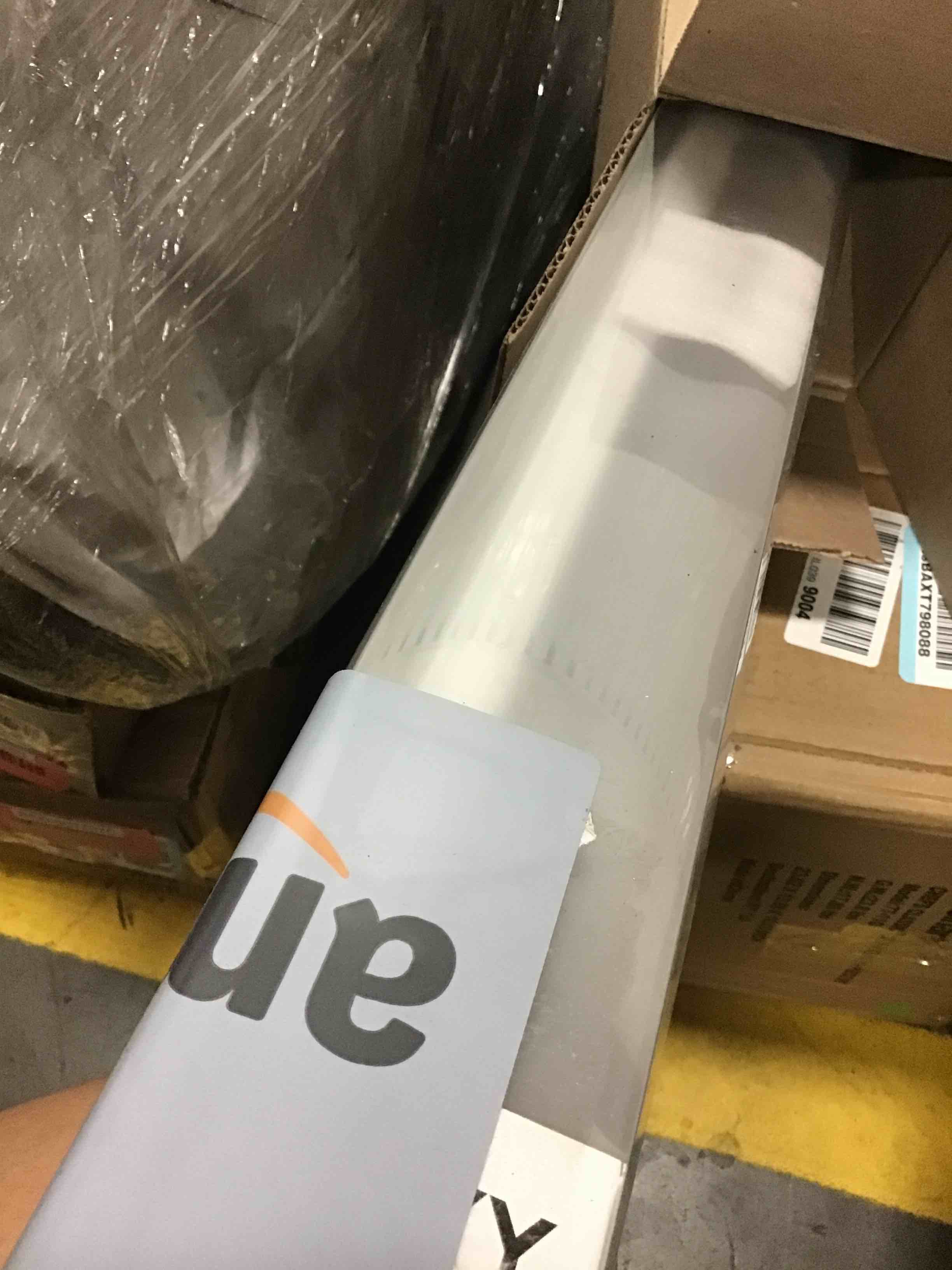 https://s3.amazonaws.com/lotting-images-prod/bidfta/RED6017380_1719500260513.jpeg