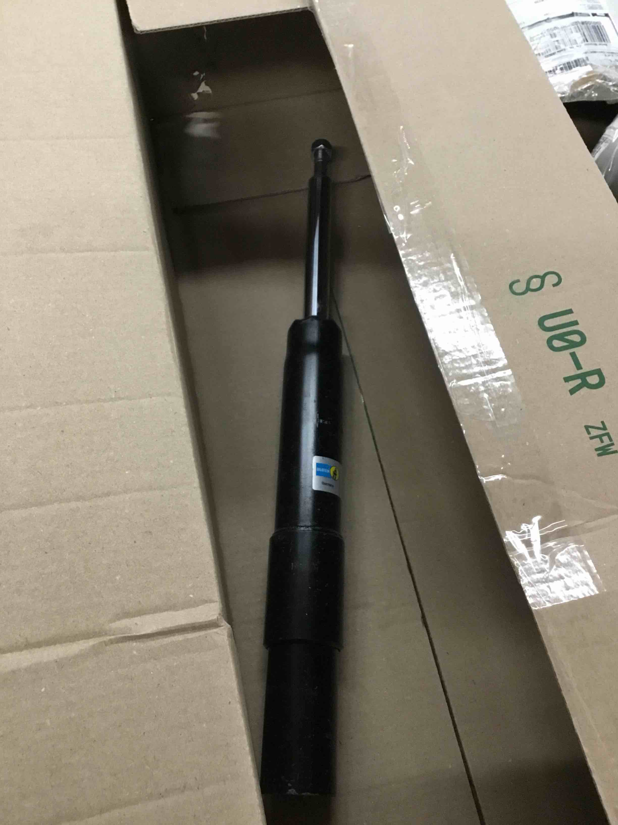 https://s3.amazonaws.com/lotting-images-prod/bidfta/RED6018232_1723494227165.jpeg
