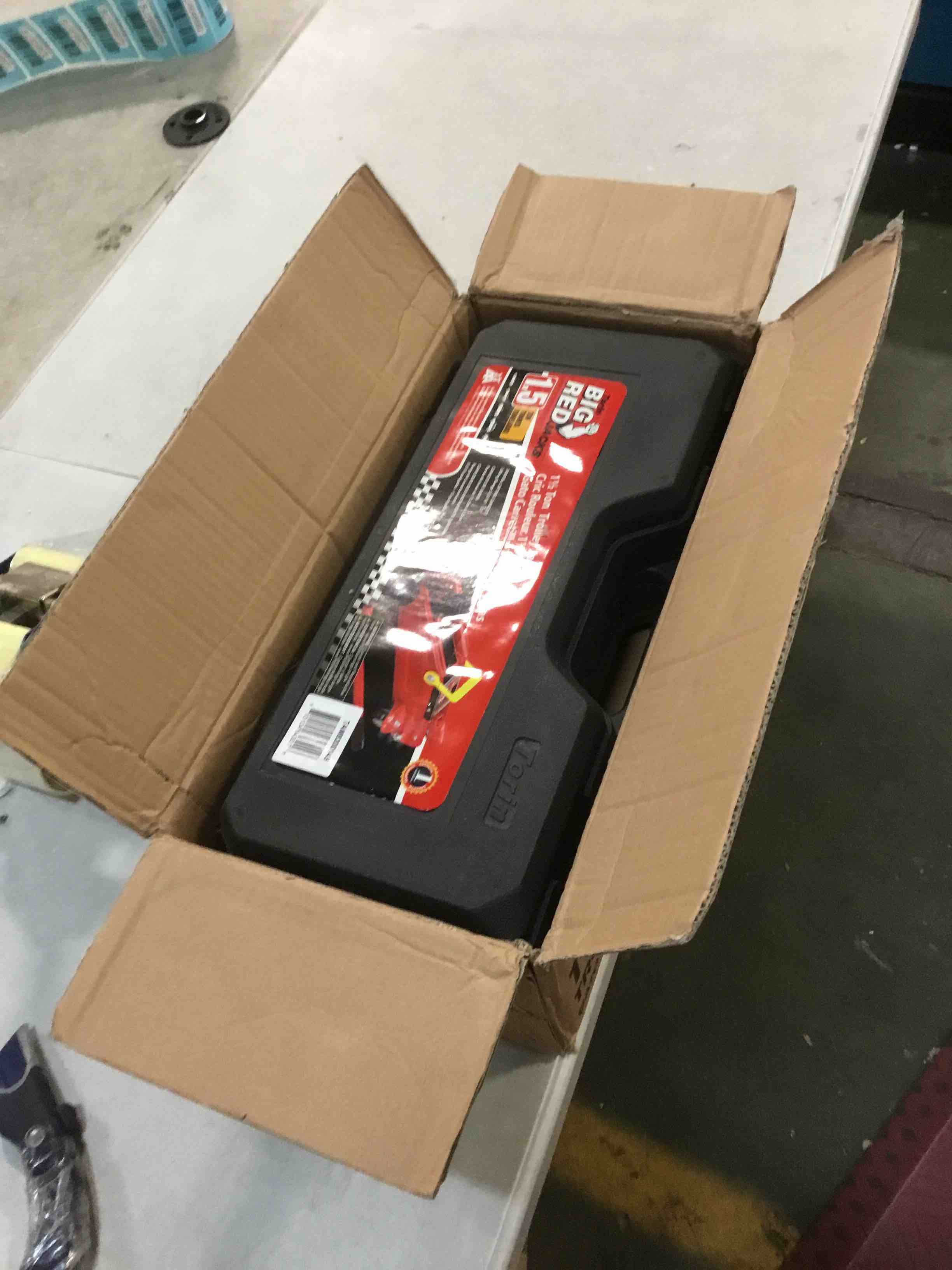 https://s3.amazonaws.com/lotting-images-prod/bidfta/RED6020296_1709929326024.jpeg