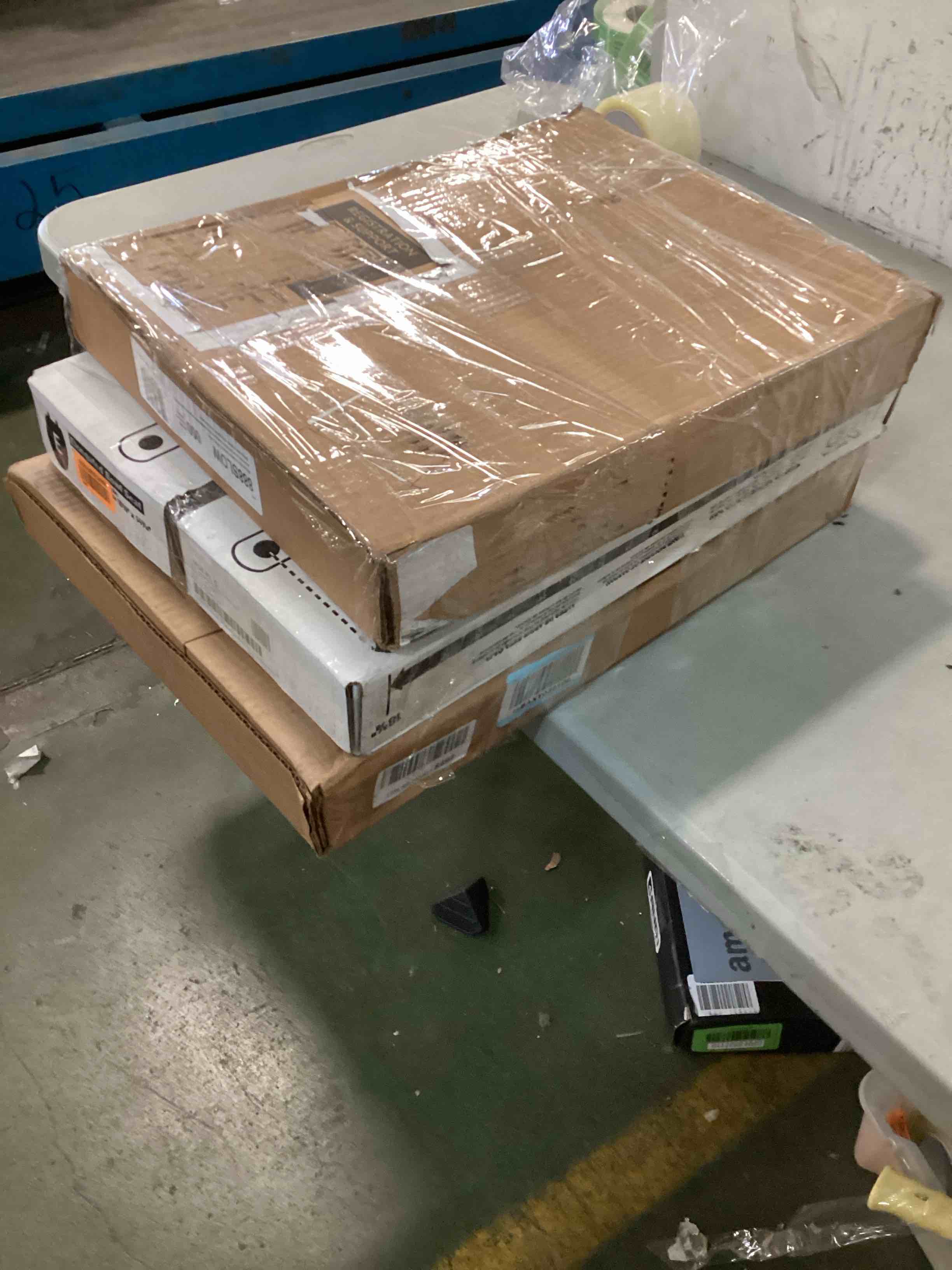 https://s3.amazonaws.com/lotting-images-prod/bidfta/RED6020624_1710261066970.jpeg