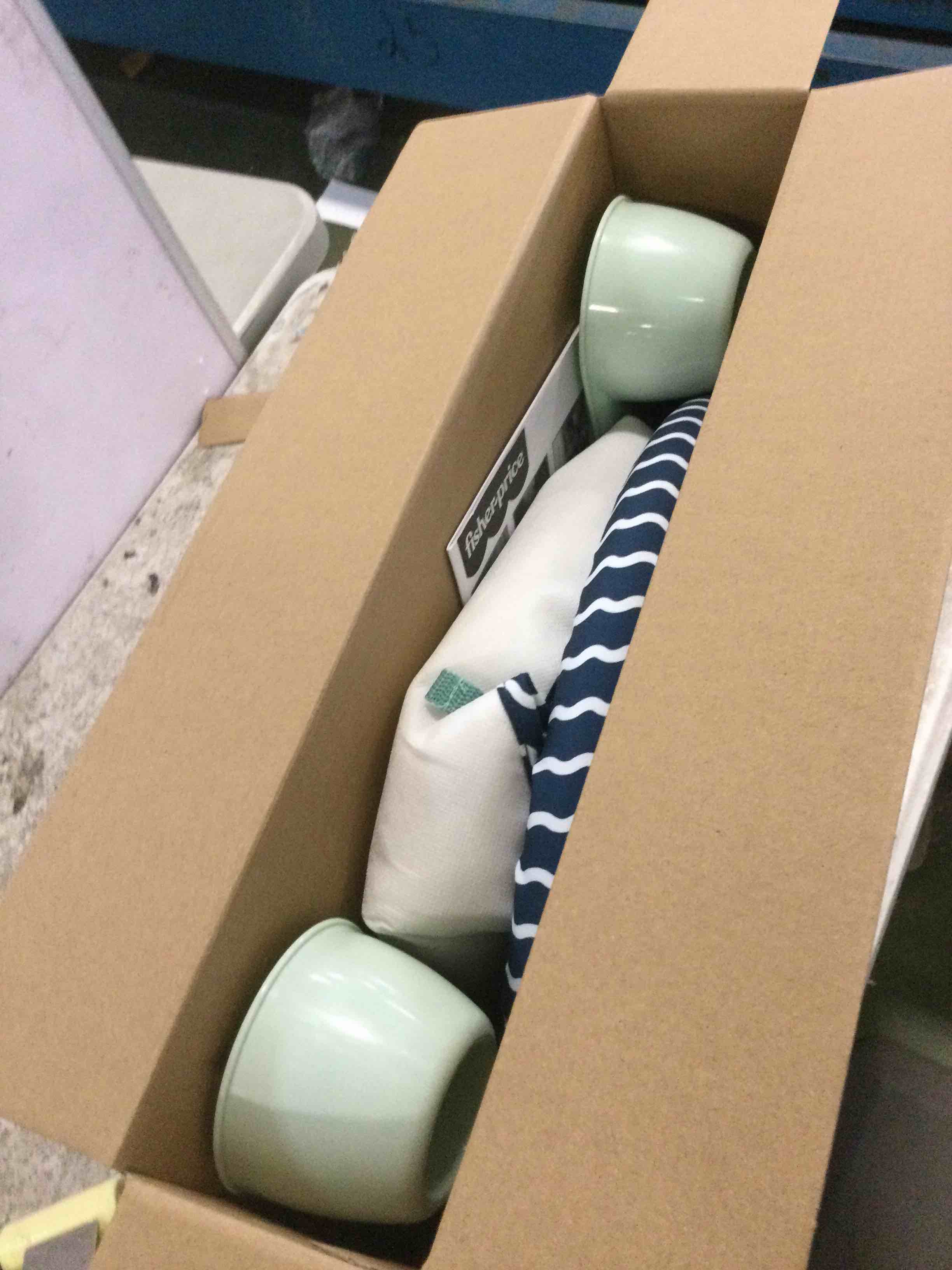 https://s3.amazonaws.com/lotting-images-prod/bidfta/RED6020815_1710344823559.jpeg