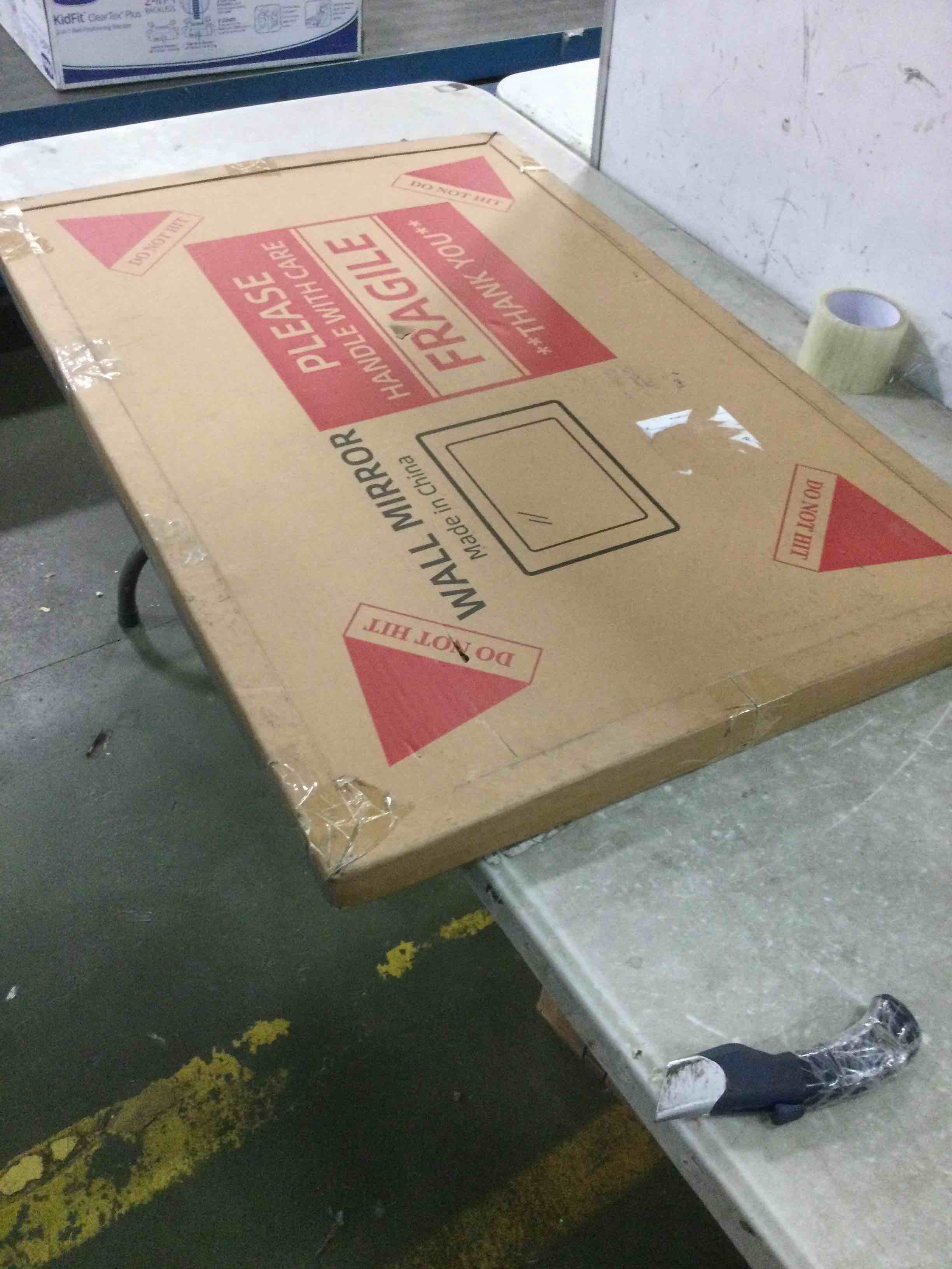 https://s3.amazonaws.com/lotting-images-prod/bidfta/RED6020906_1710418088745.jpeg