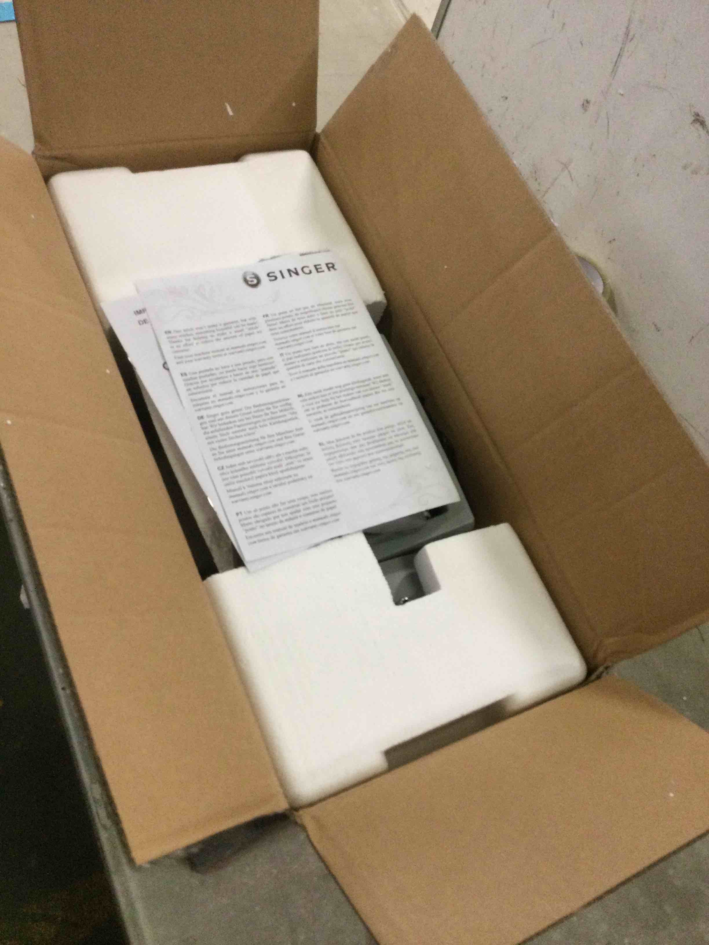 https://s3.amazonaws.com/lotting-images-prod/bidfta/RED6020957_1710424303721.jpeg