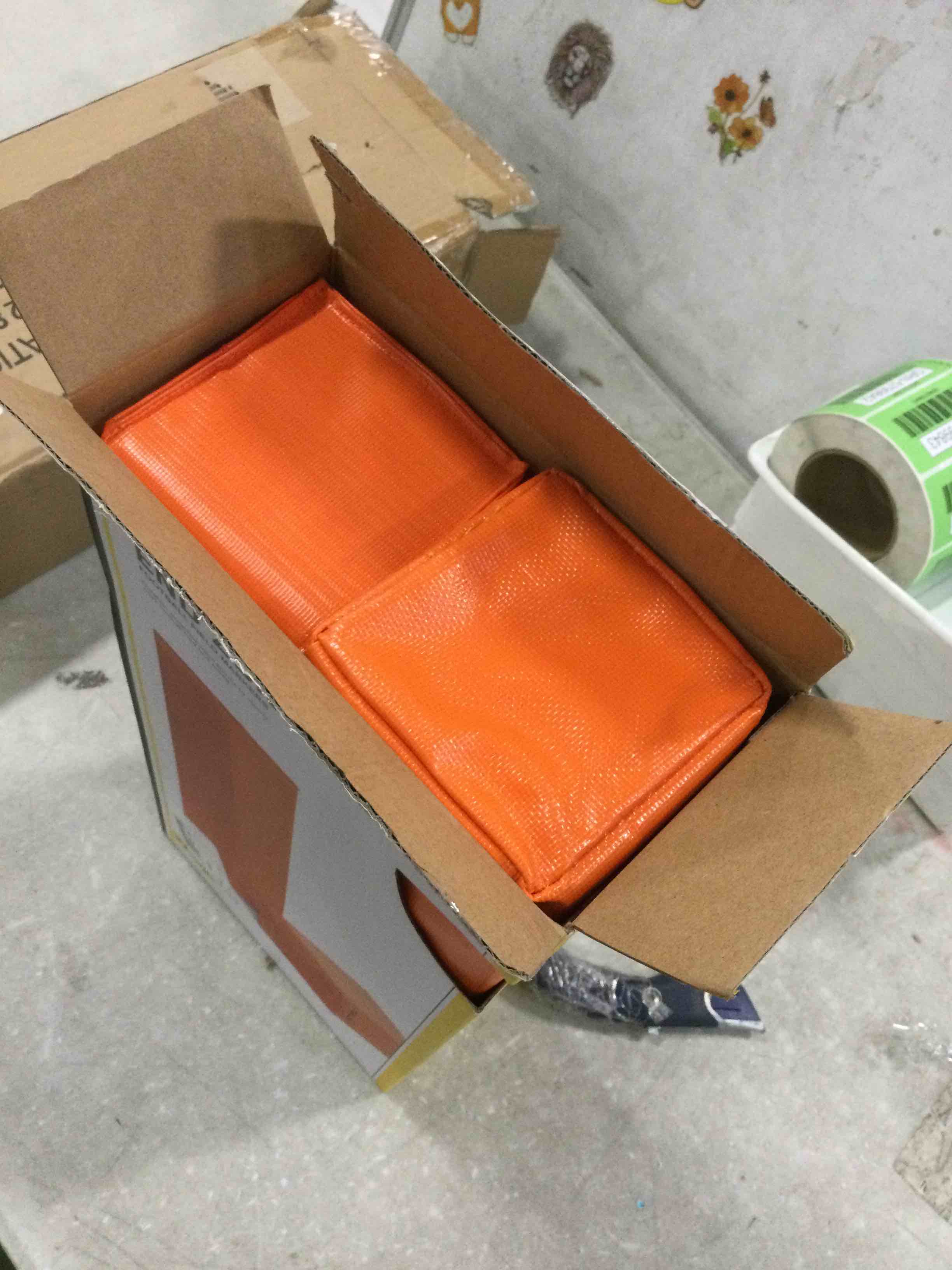 https://s3.amazonaws.com/lotting-images-prod/bidfta/RED6021377_1710767563166.jpeg