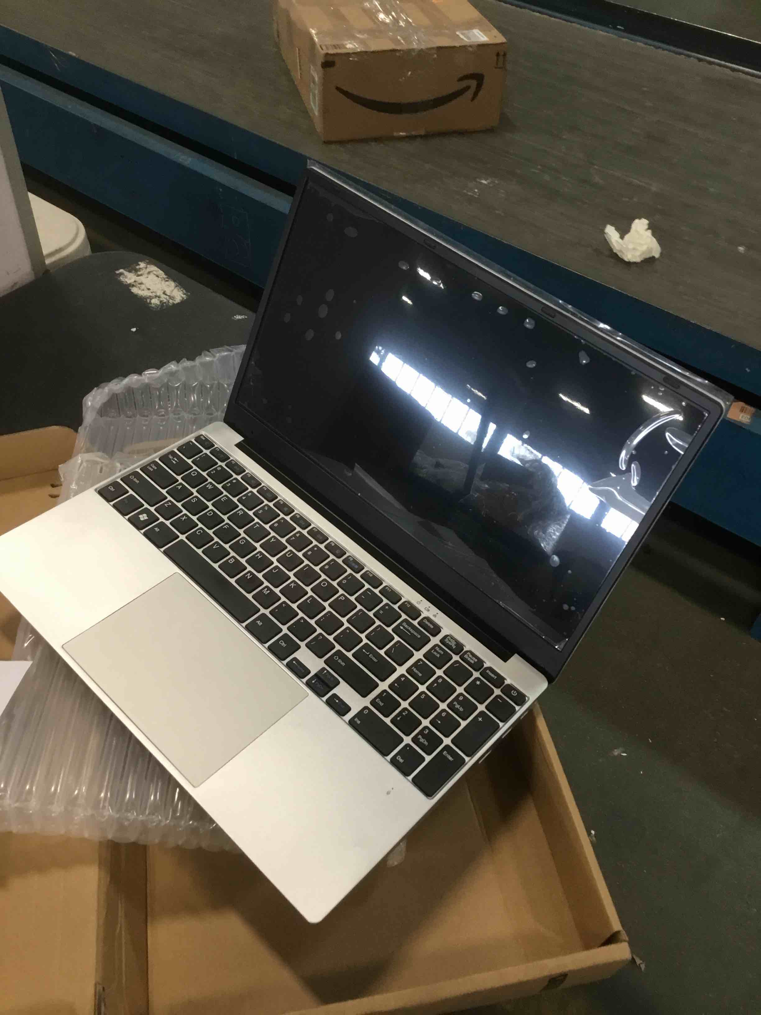 https://s3.amazonaws.com/lotting-images-prod/bidfta/RED6021660_1708100094568.jpeg