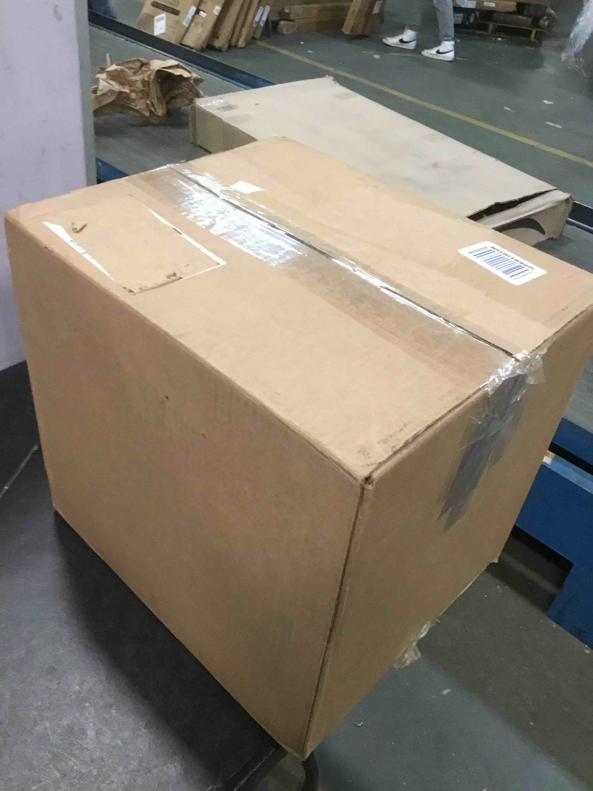 https://s3.amazonaws.com/lotting-images-prod/bidfta/RED6021750_1708112776490.jpeg