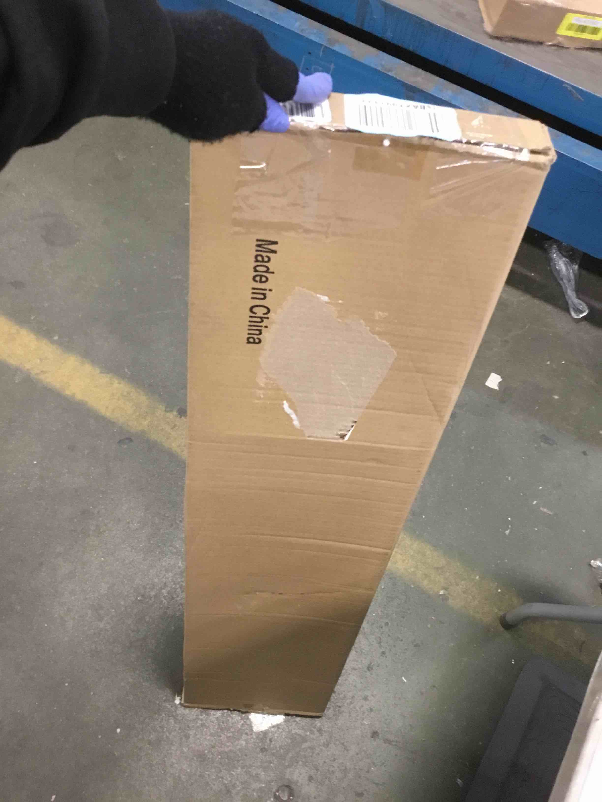 https://s3.amazonaws.com/lotting-images-prod/bidfta/RED6022303_1708463936917.jpeg