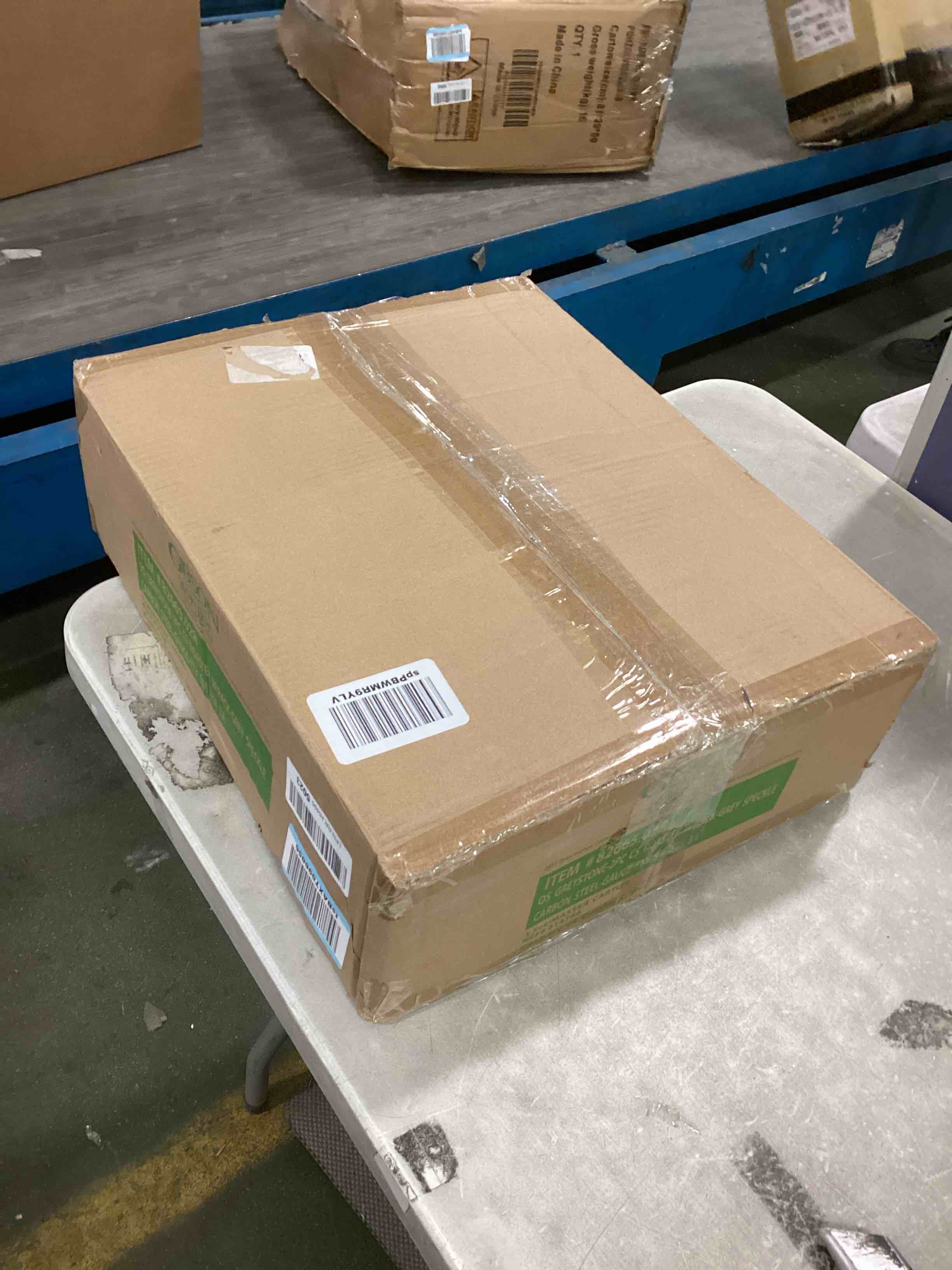 https://s3.amazonaws.com/lotting-images-prod/bidfta/RED6022352_1708521209836.jpeg