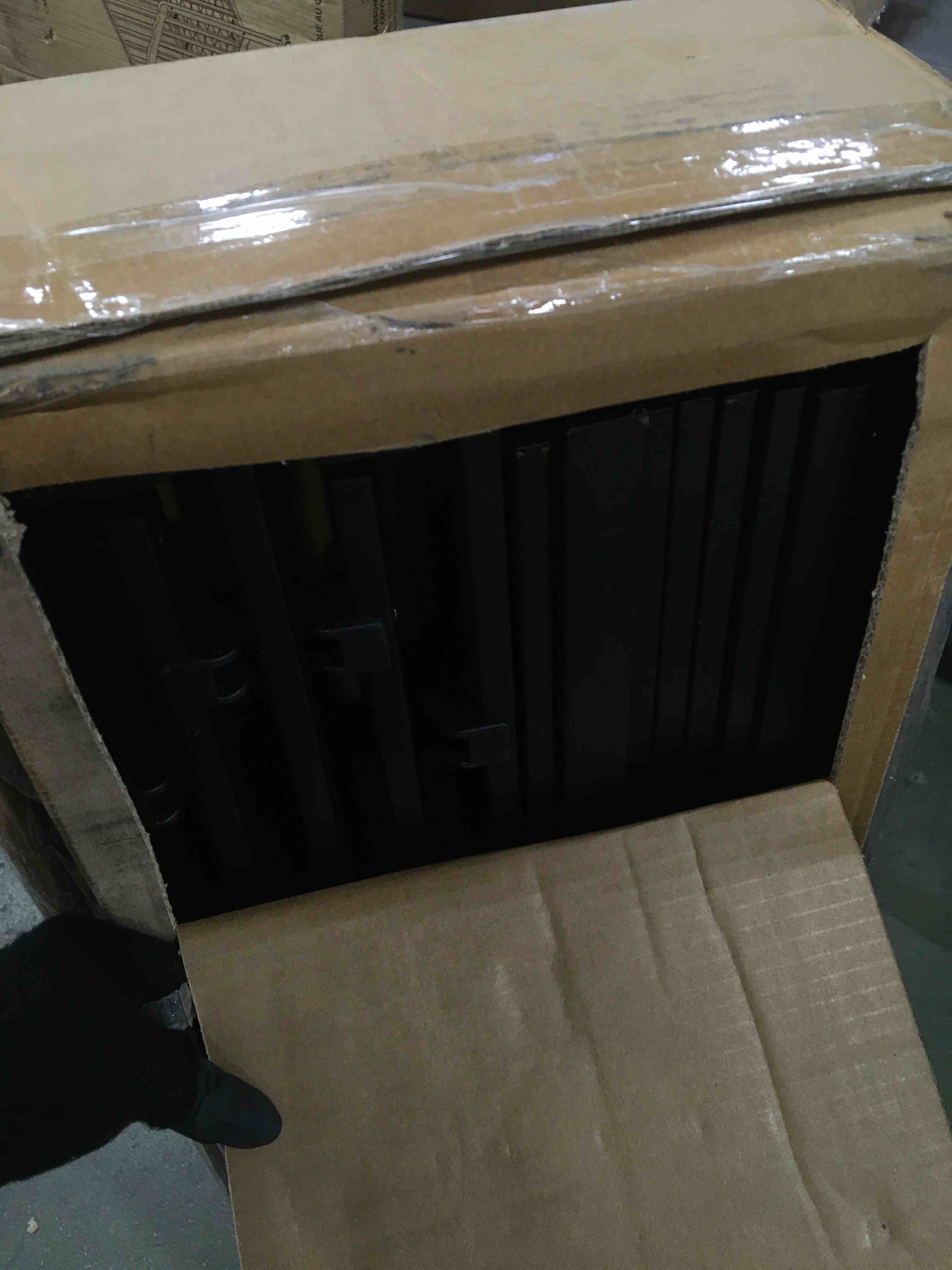 https://s3.amazonaws.com/lotting-images-prod/bidfta/RED6022577_1708606829125.jpeg