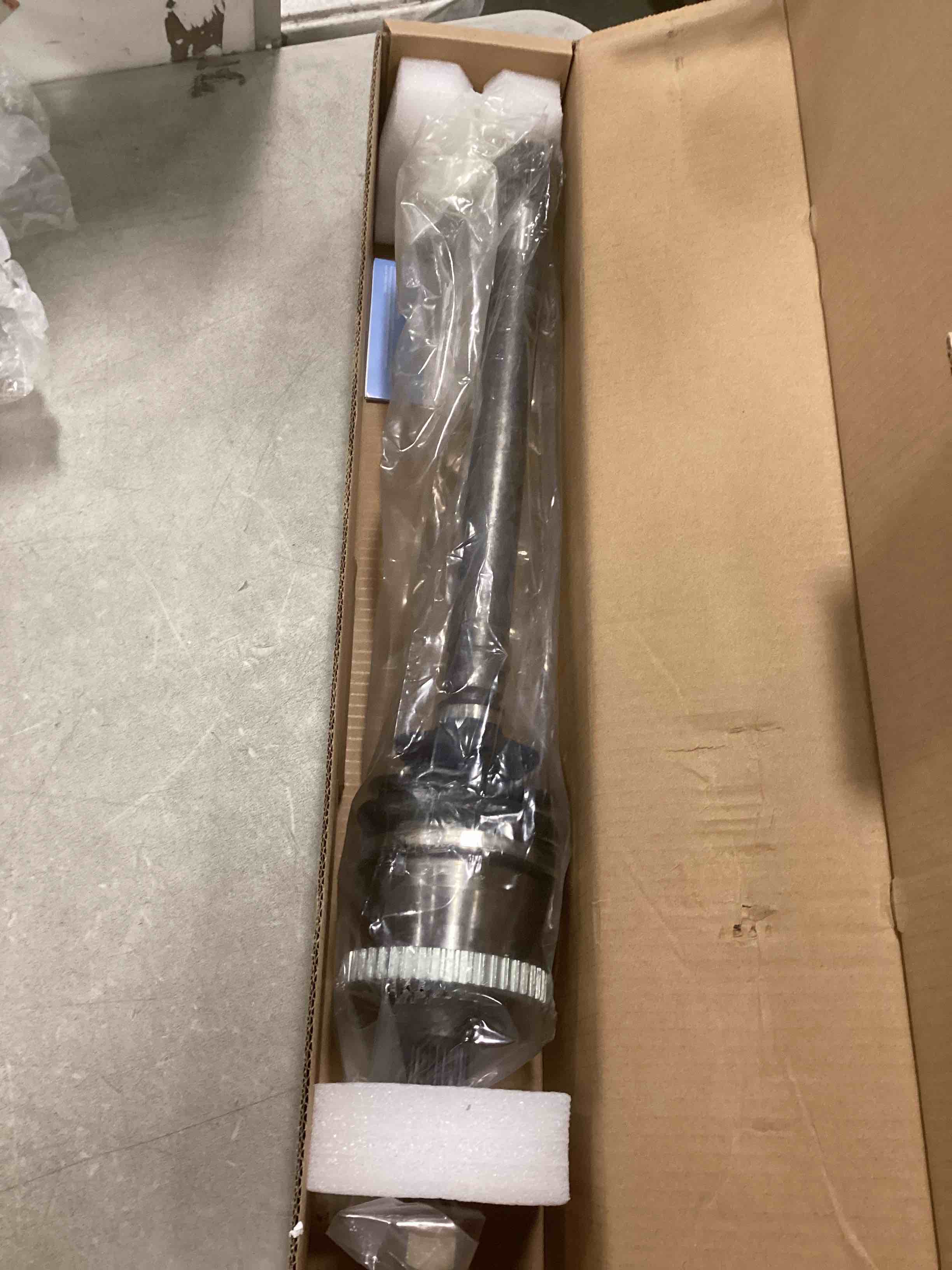 https://s3.amazonaws.com/lotting-images-prod/bidfta/RED6022804_1708695143503.jpeg