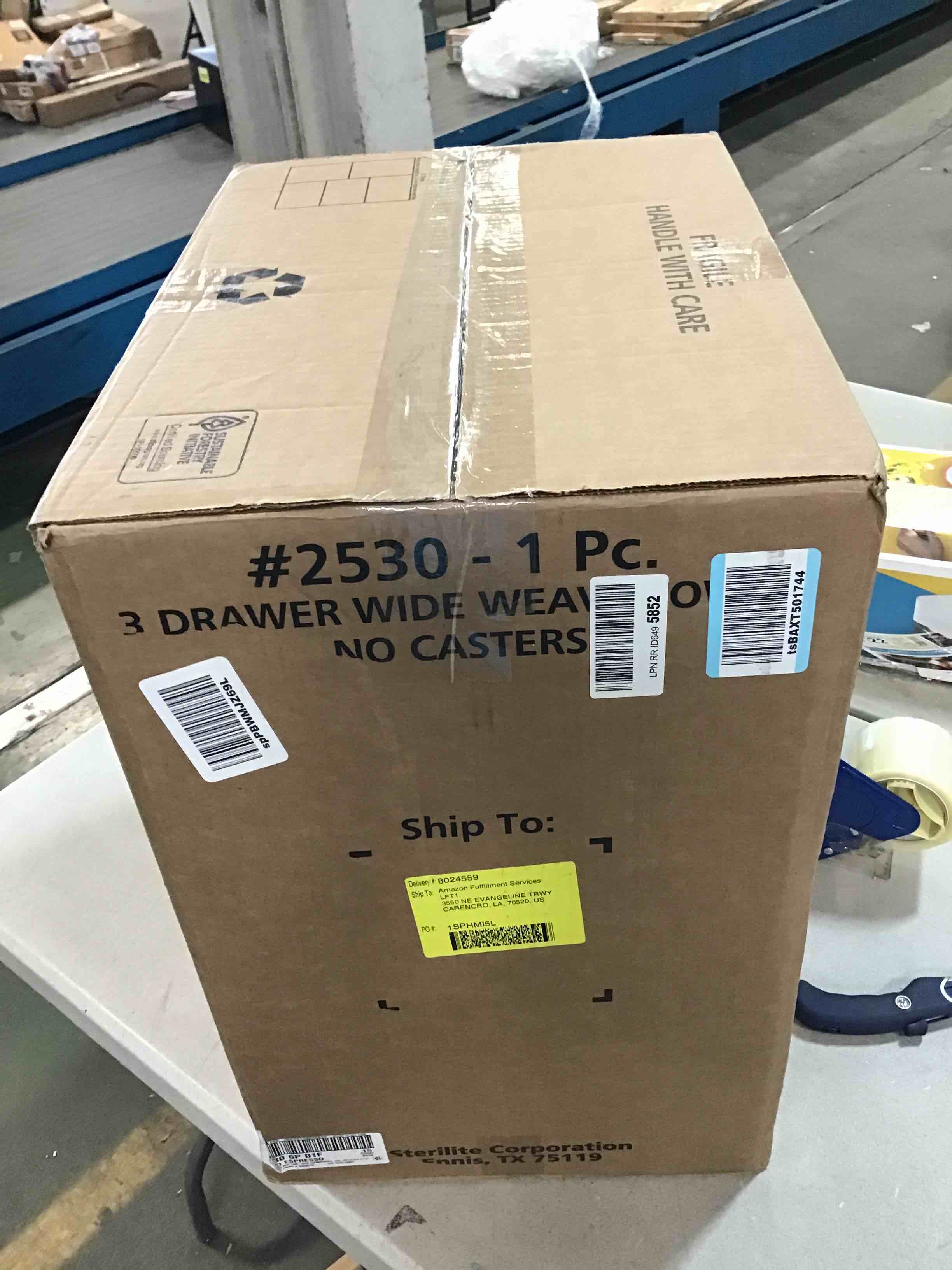 https://s3.amazonaws.com/lotting-images-prod/bidfta/RED6023471_1708447815717.jpeg
