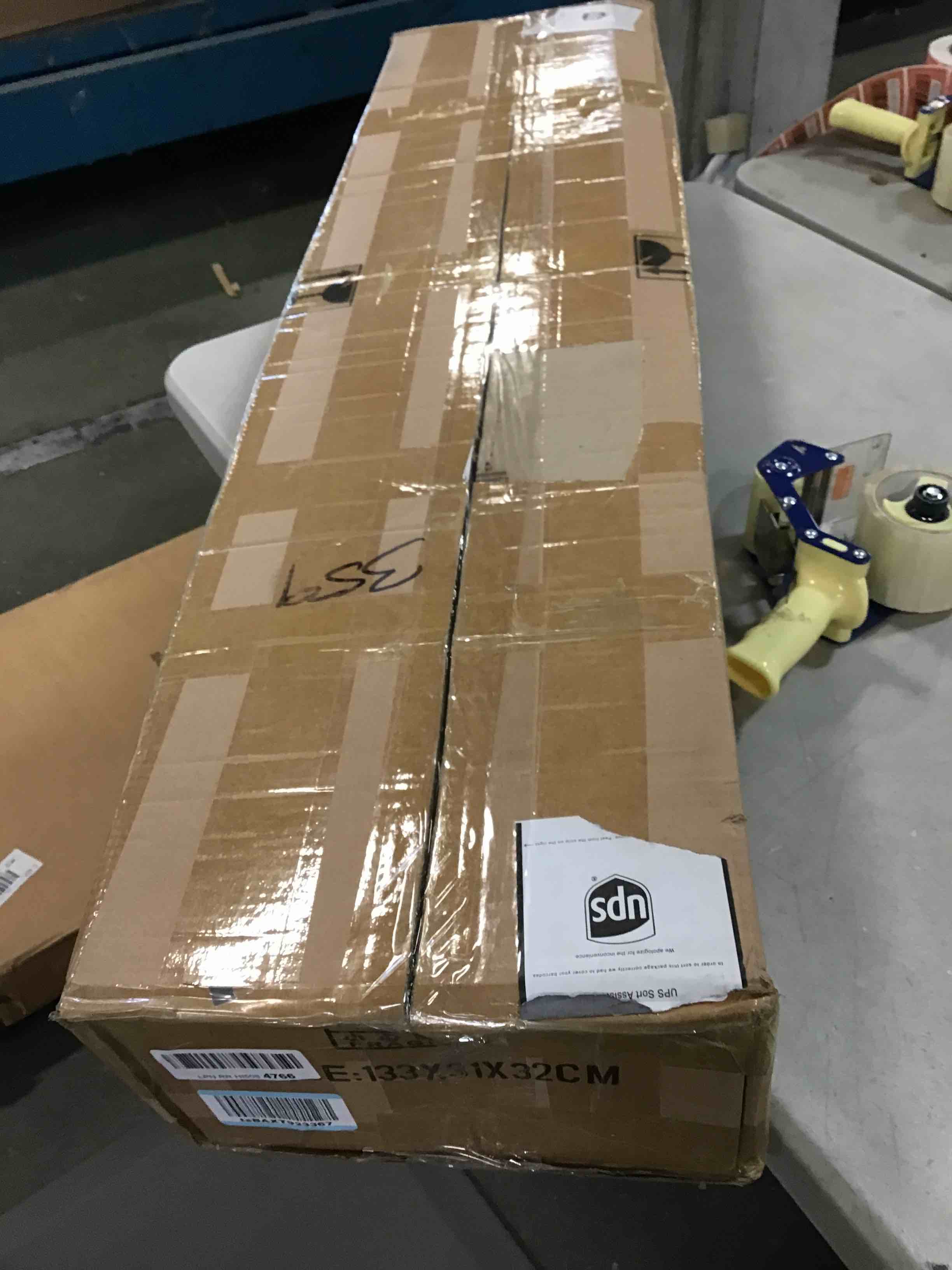 https://s3.amazonaws.com/lotting-images-prod/bidfta/RED6023506_1708454211492.jpeg
