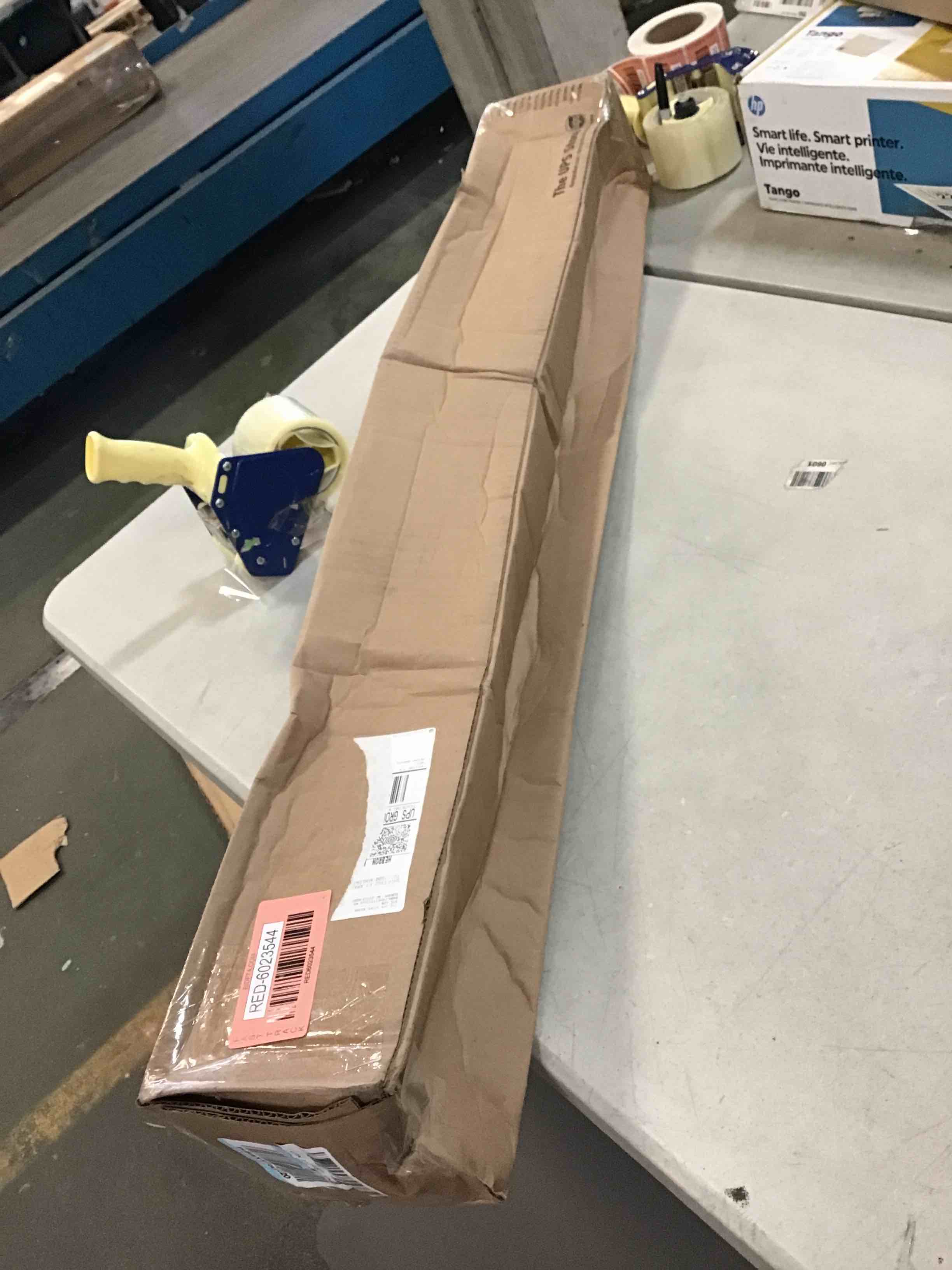 https://s3.amazonaws.com/lotting-images-prod/bidfta/RED6023544_1708460852922.jpeg